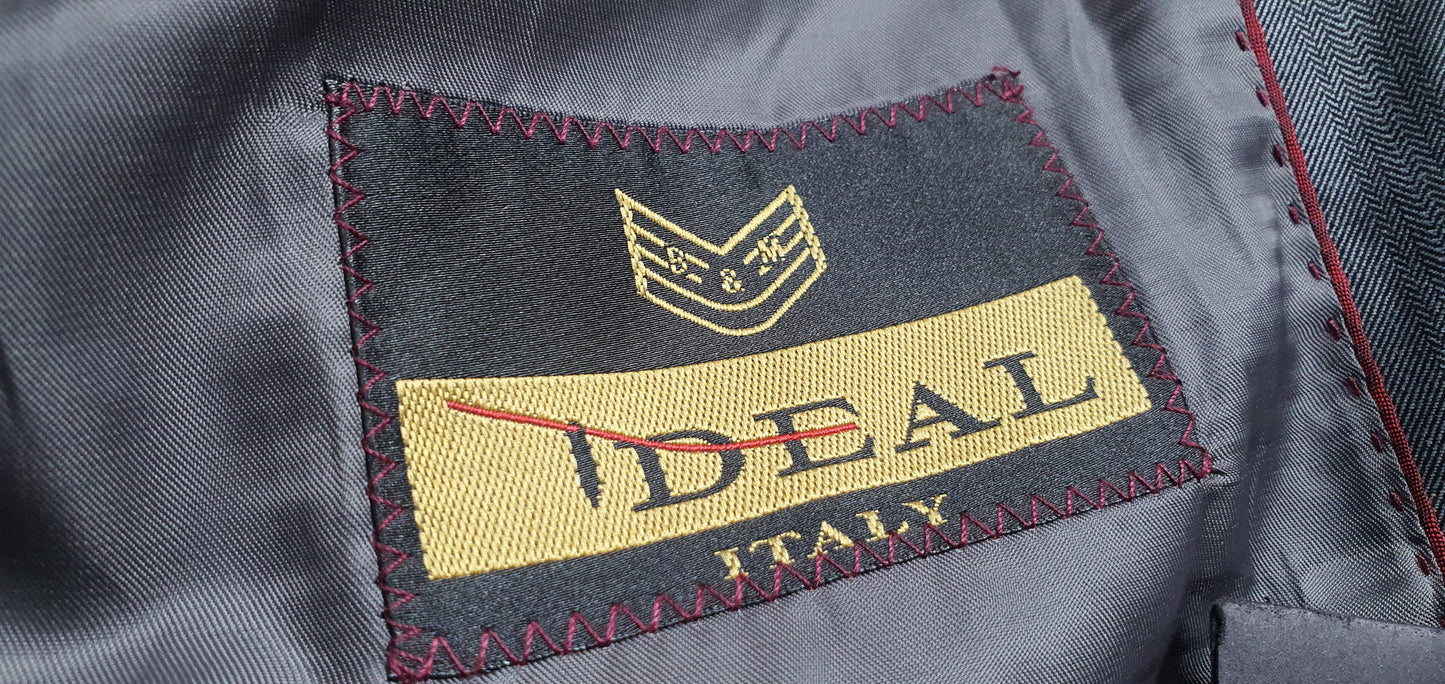I,DEAL(ITALY)MENS SUIT SIZE L