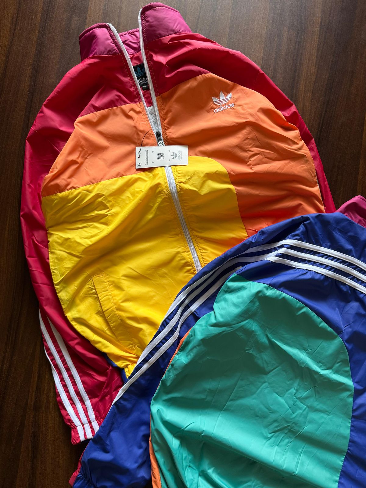 ADIDAS ORIGINALS Men's Colour block Sports Jacket (Waterproof)