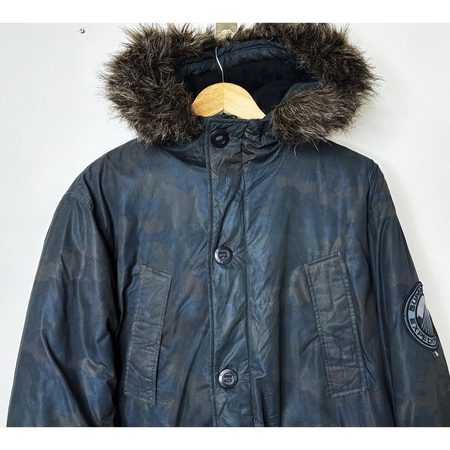 SUPER DRY EVEREST MOUNTAIN PARKACO BRITISH DESIGN SPIRIT OF JAPAN SIZE XL PREMIUM JACKET