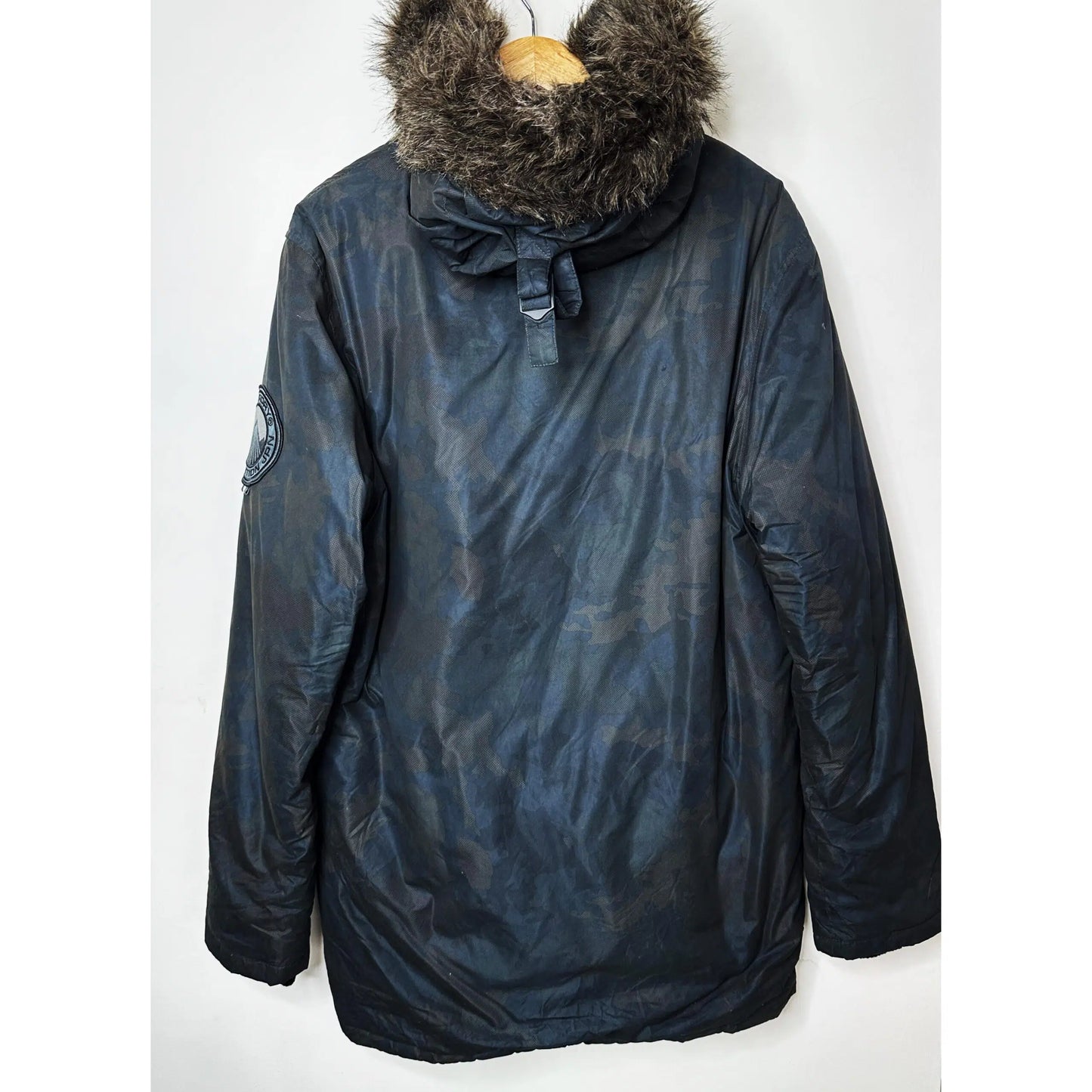 SUPER DRY EVEREST MOUNTAIN PARKACO BRITISH DESIGN SPIRIT OF JAPAN SIZE XL PREMIUM JACKET