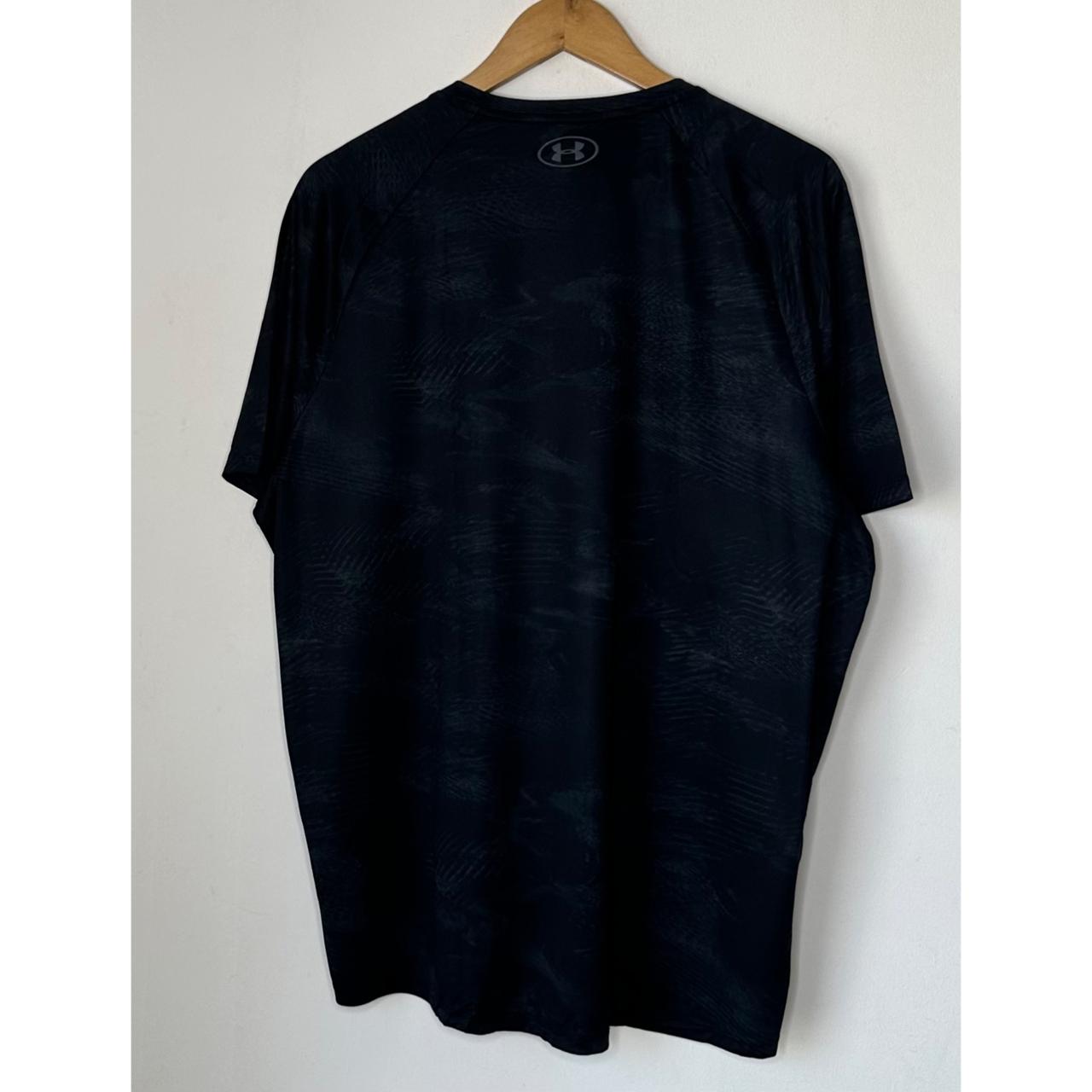 UNDER AROMOUR SIZE- XL DRY-FIT TEES