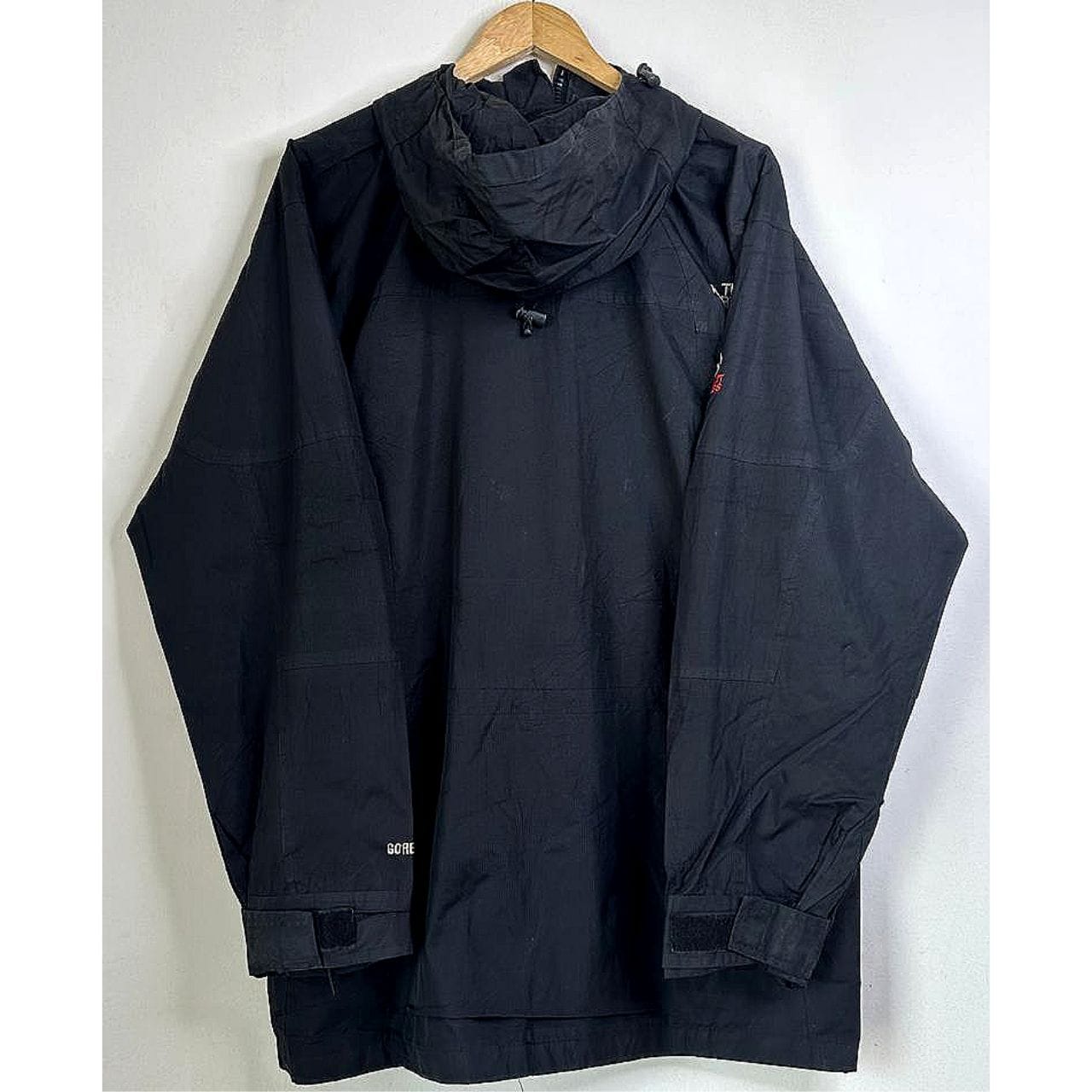 THE NORTH FACE BACK SIZE- XL WINDBREAKER JACKETS .