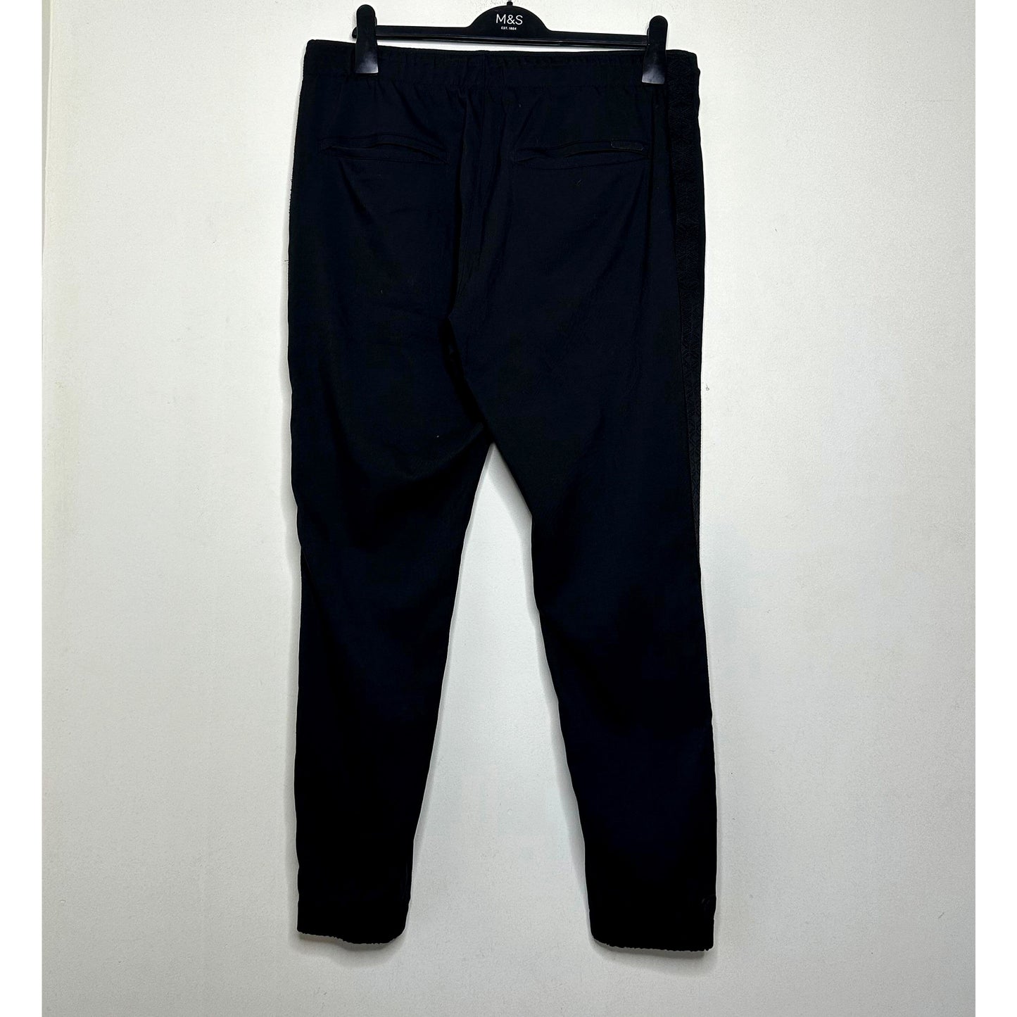 UNDER ARMOUR BLACK TROUSER PANTS SIZE-XL