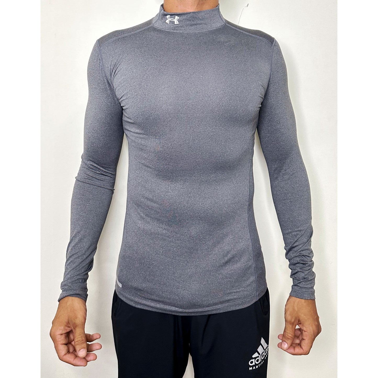 UNDER ARMOUR SIZE-M PREMIUM DRY-FIT