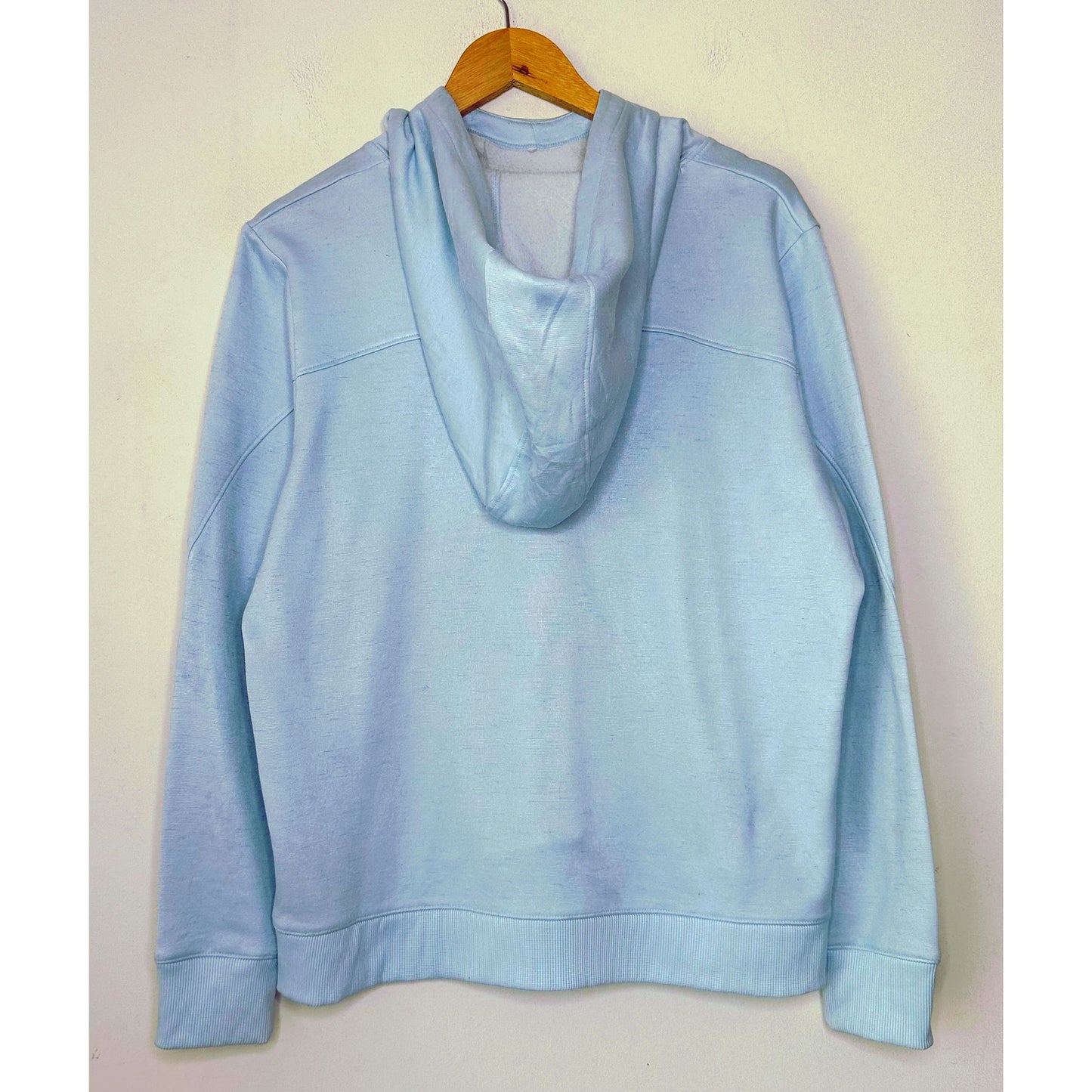 UNDER ARMOUR SKY BLUE SIZE- L HOODIE