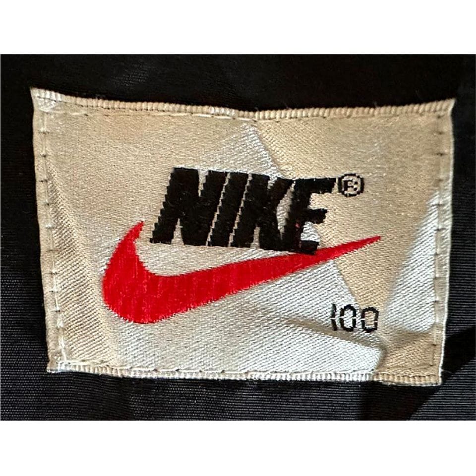 NIKE SIZE - XL LUXURY / PREMIUM JACKETS