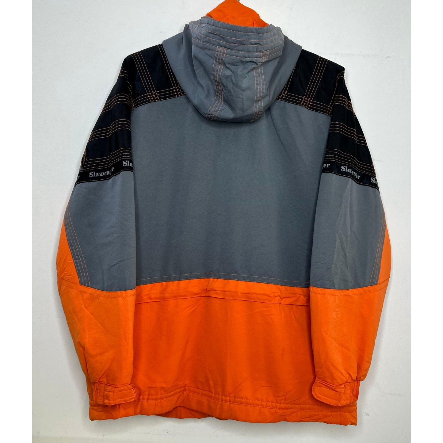 SLAZENGER SKI WEAR PREMIUM JACKET SIZE XL.