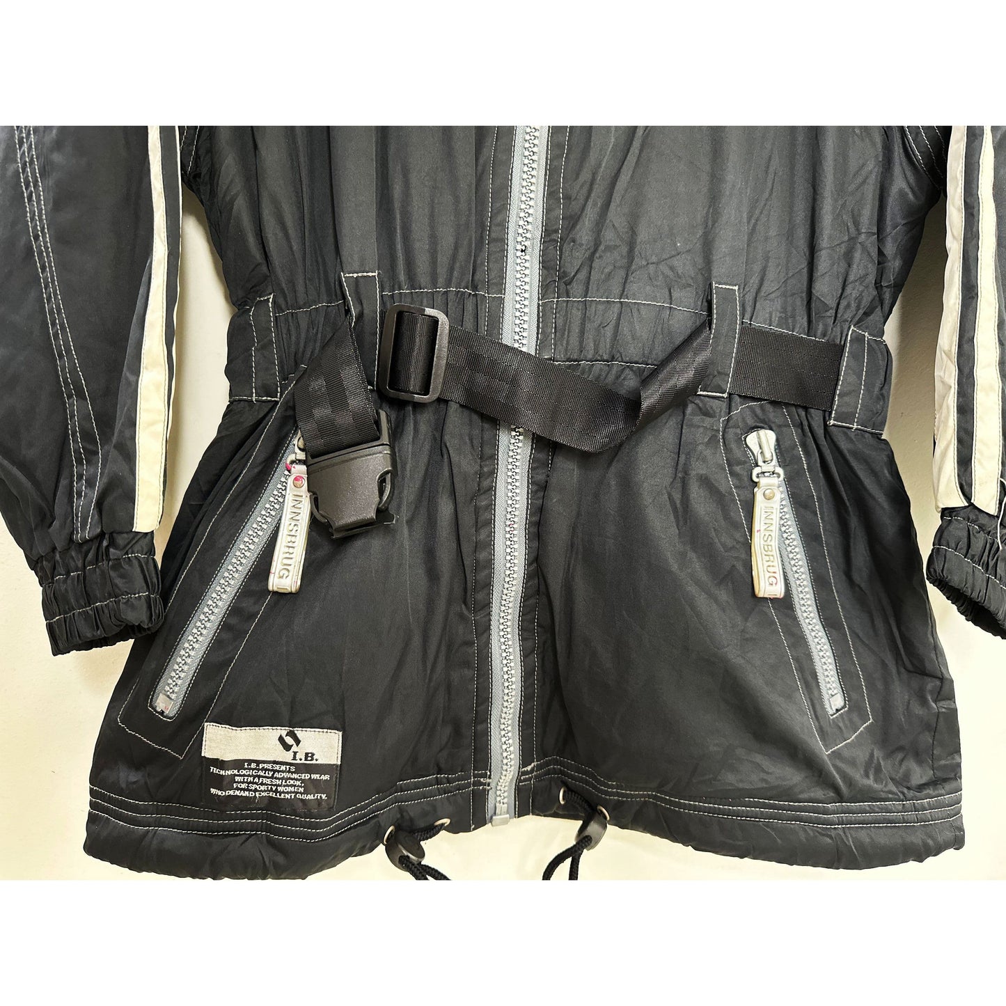 INNSBRUG SKI WEAR HEAVYDUTY PREMIUM JACKET SIZE S .