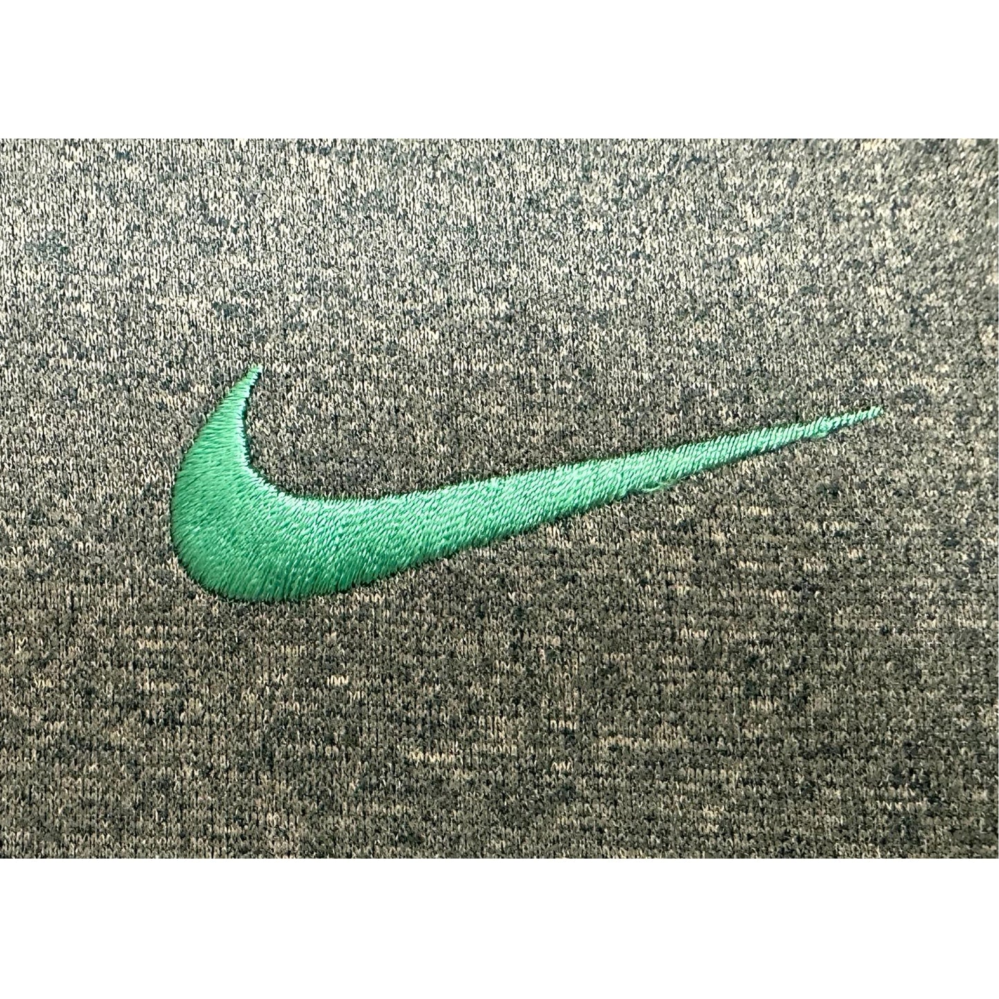 NIKE THEMA FIT JACKET SIZE M