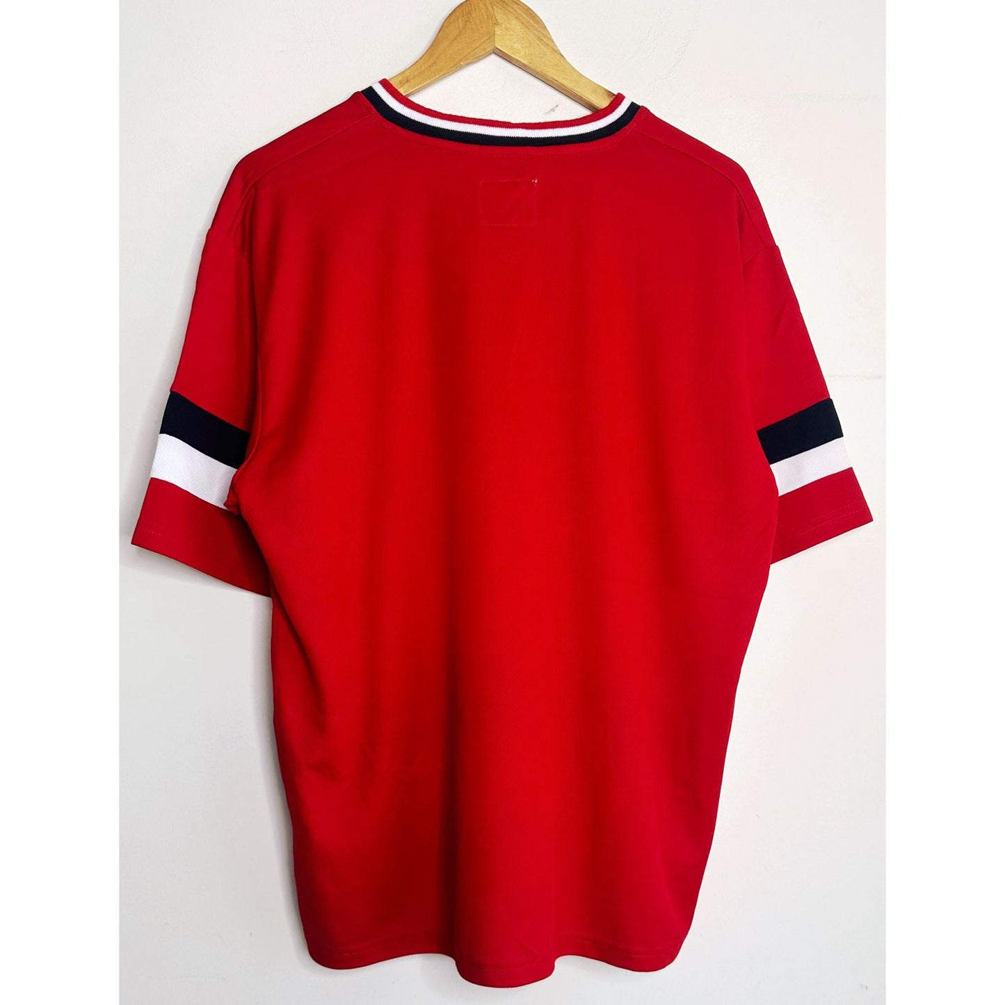 SNOWCAP CANADA SIZE-XL ICE HOCKEY JERSEYS