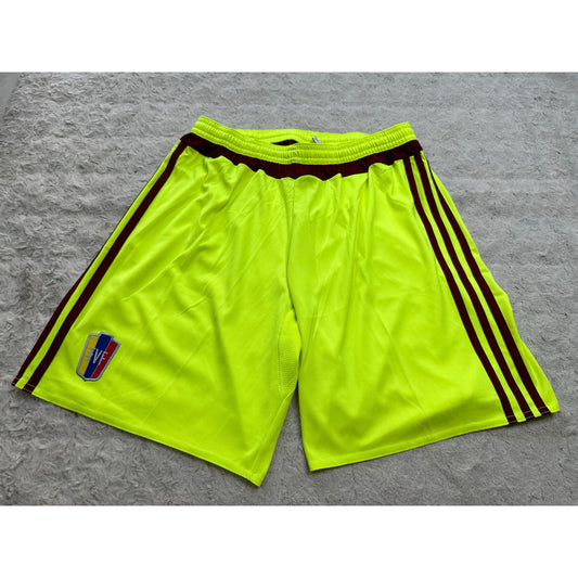 ADIDAS PREMIUM SHORTS SIZE M