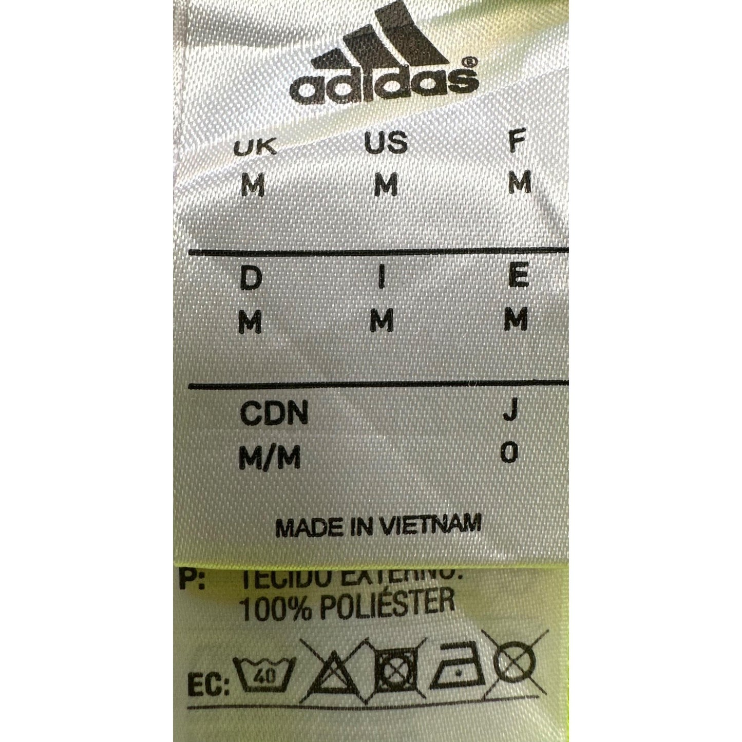 ADIDAS PREMIUM SHORTS SIZE M