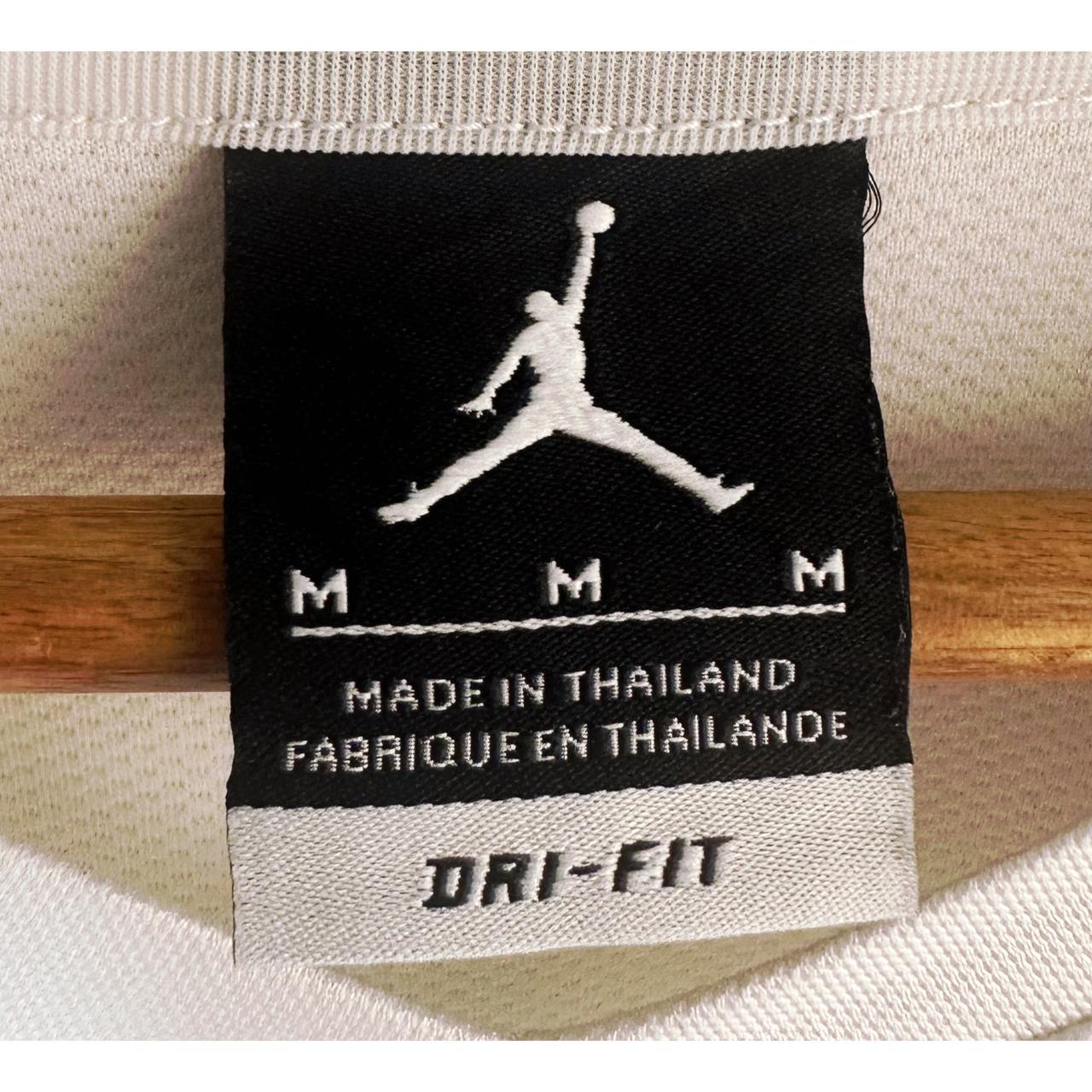 JORDAN WHITE PREMIUM DRIFIT TEES SIZE L