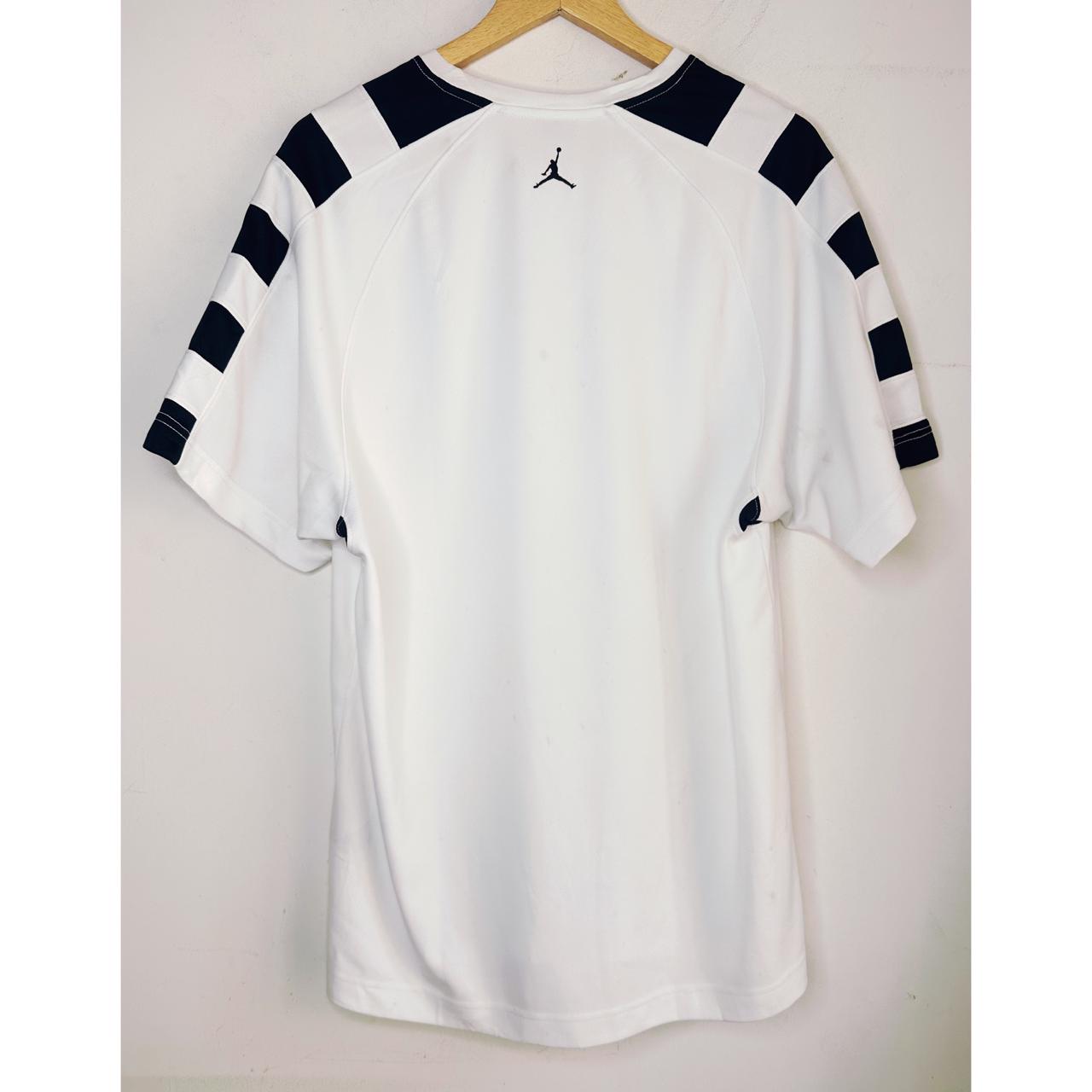JORDAN WHITE PREMIUM DRIFIT TEES SIZE L
