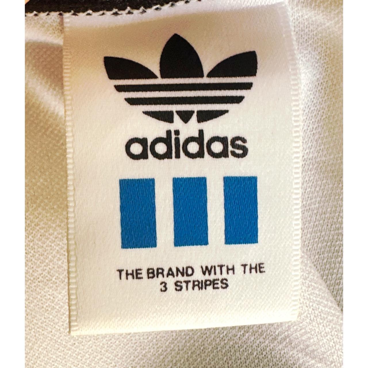 ADIDAS BLACK AND WHITE PREMIUM DRIFIT TEES SIZE L