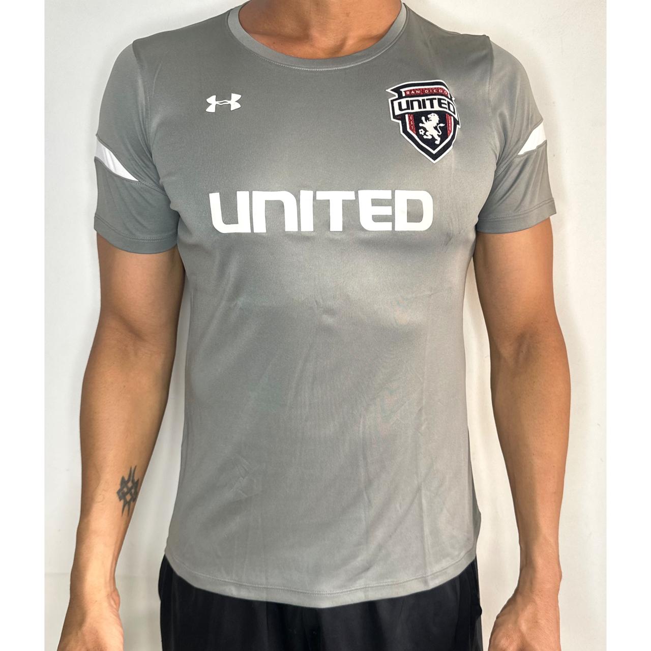 UNDER ARMOUR UNITED PREMIUM DRIFIT TEES SIZE M