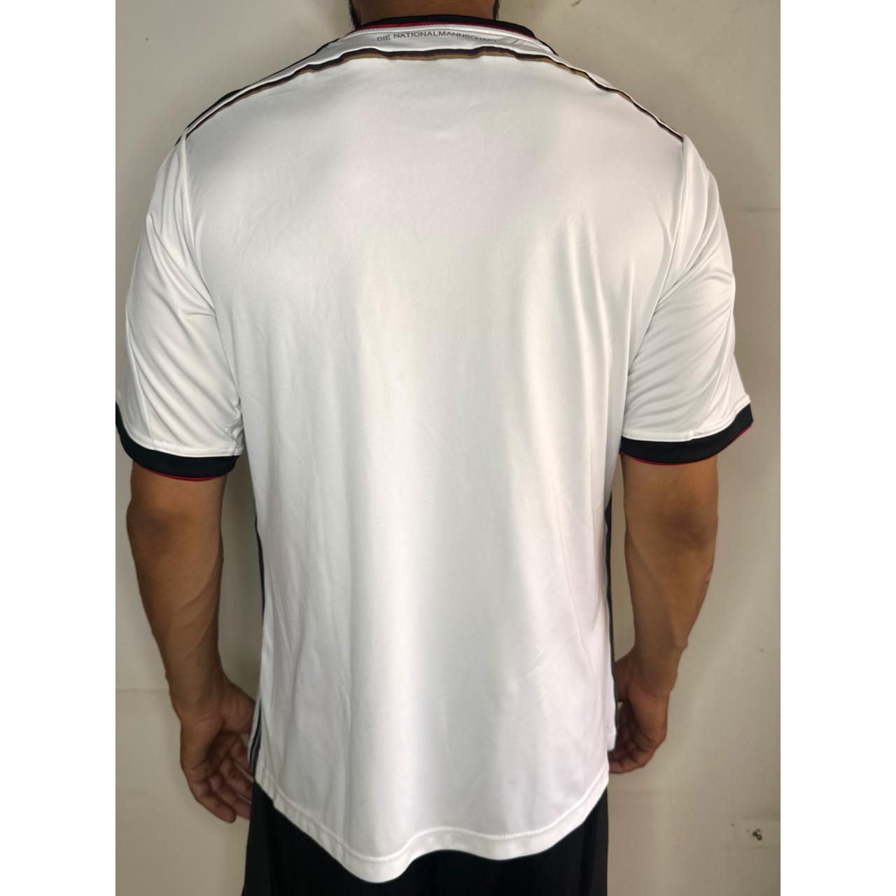 ADIDAS DEUTSCHER PREMIUM DRIFIT TEES SIZE L