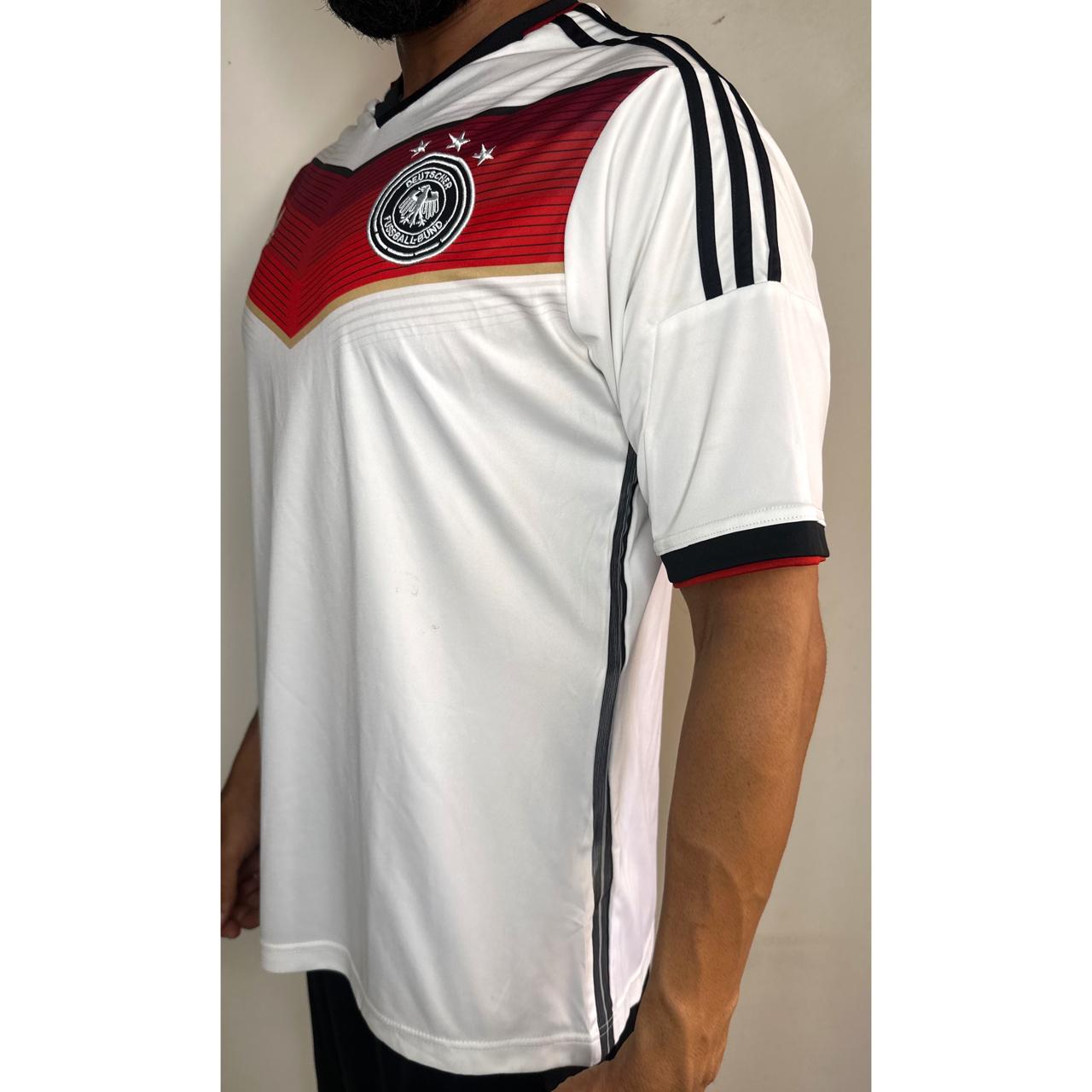 ADIDAS DEUTSCHER PREMIUM DRIFIT TEES SIZE L