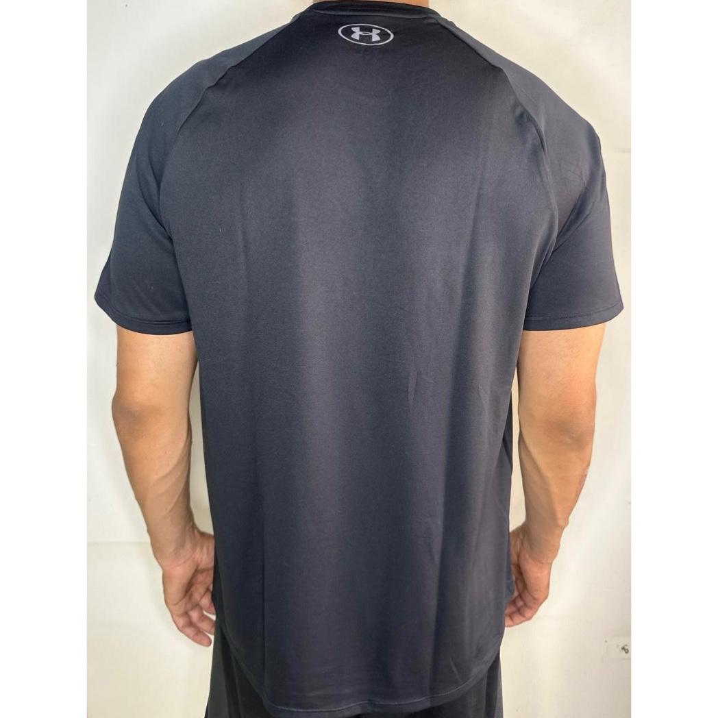 UNDER ARMOUR PREMIUM DRIFIT TEES SIZE M