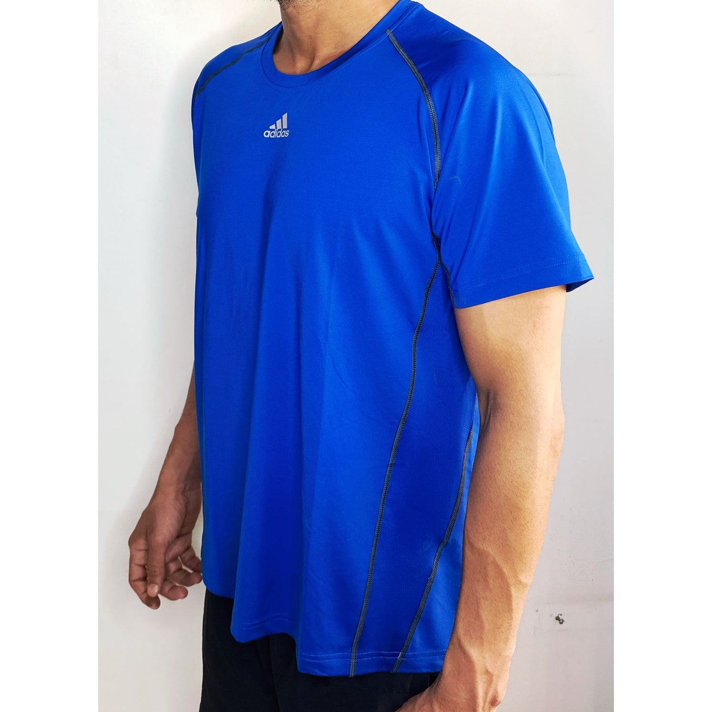 ADIDAS PREMIUM DRIFIT TEES SIZE XL