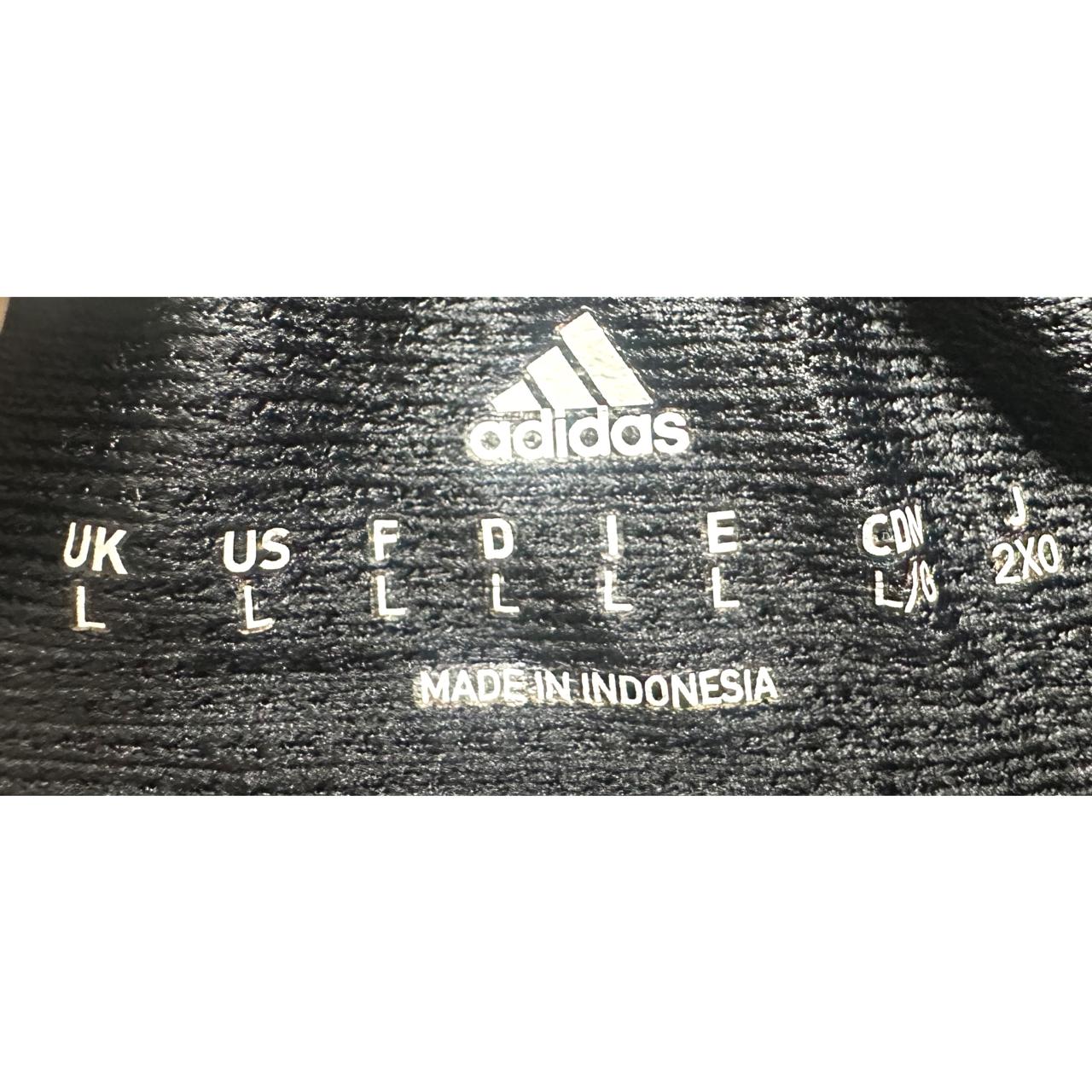 ADIDAS BLACK AND YELLOW PREMIUM CASUAL SHORT SIZE L
