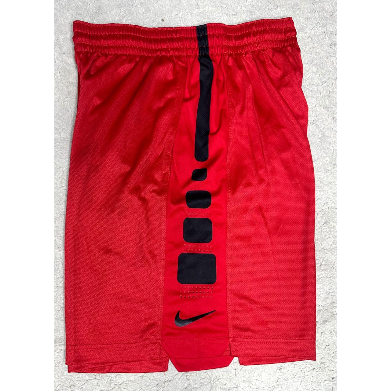 NIKE RED PREMIUM DRI-FIR SHORT SIZE L