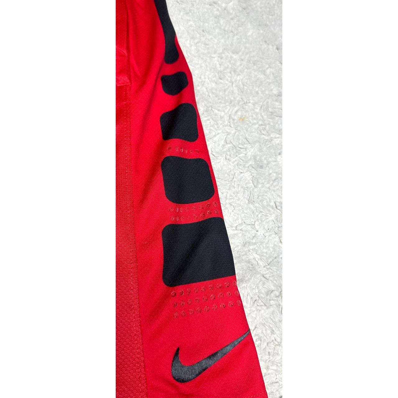 NIKE RED PREMIUM DRI-FIR SHORT SIZE L