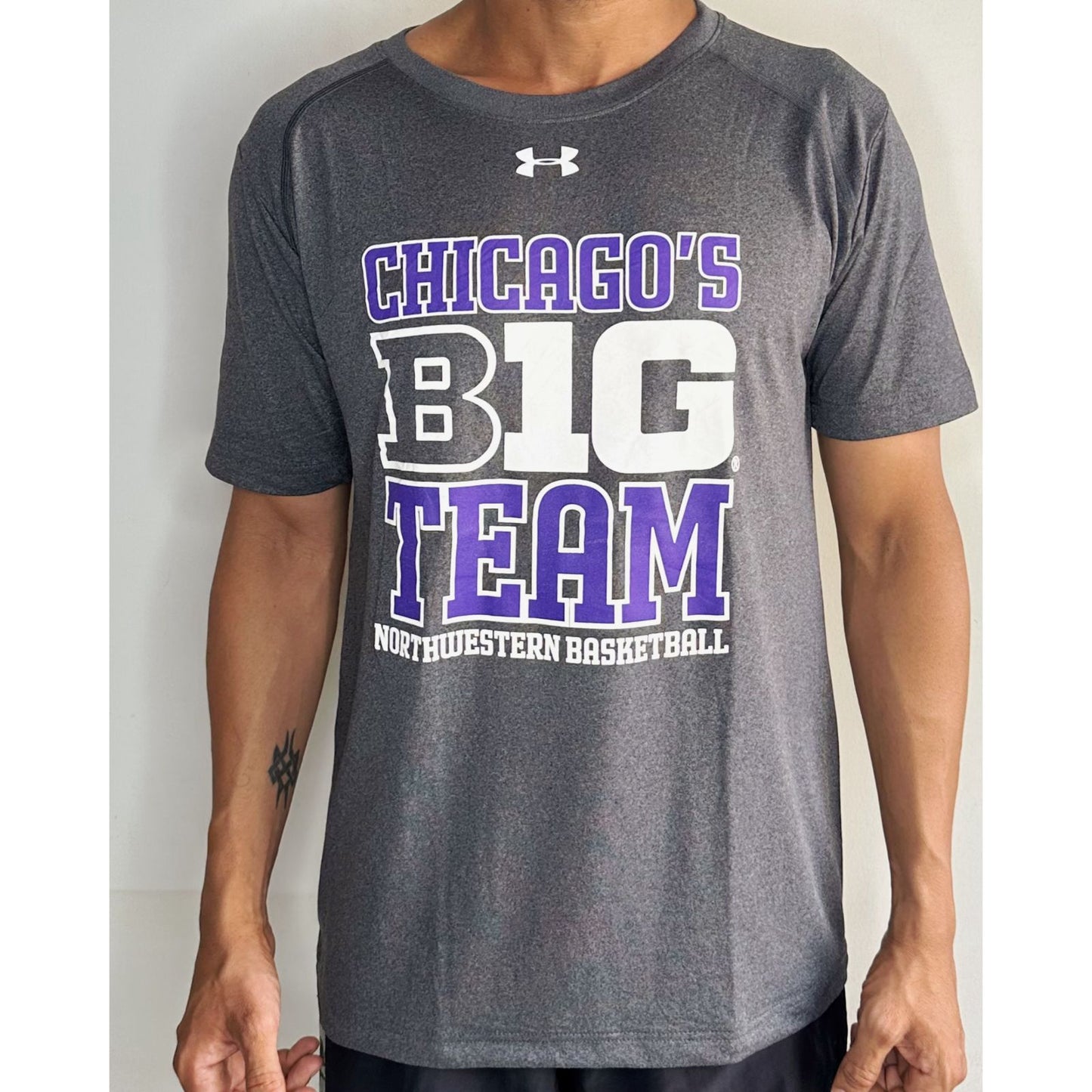 UNDER ARMOUR CHICAGOS BIG TEAM PREMIUM DRI FIT SIZE L available