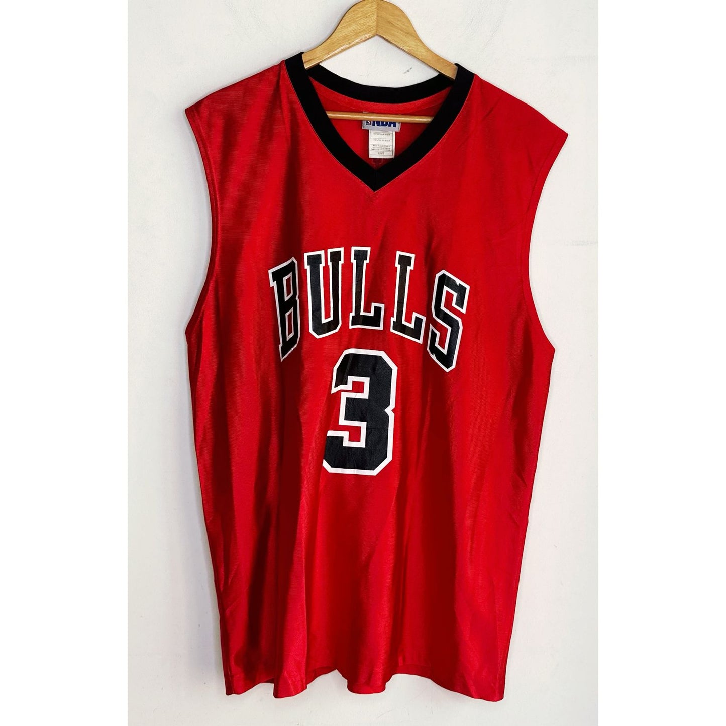 NBA BULLS NO 3 SIZE-L BASKETBALL JERSEYS