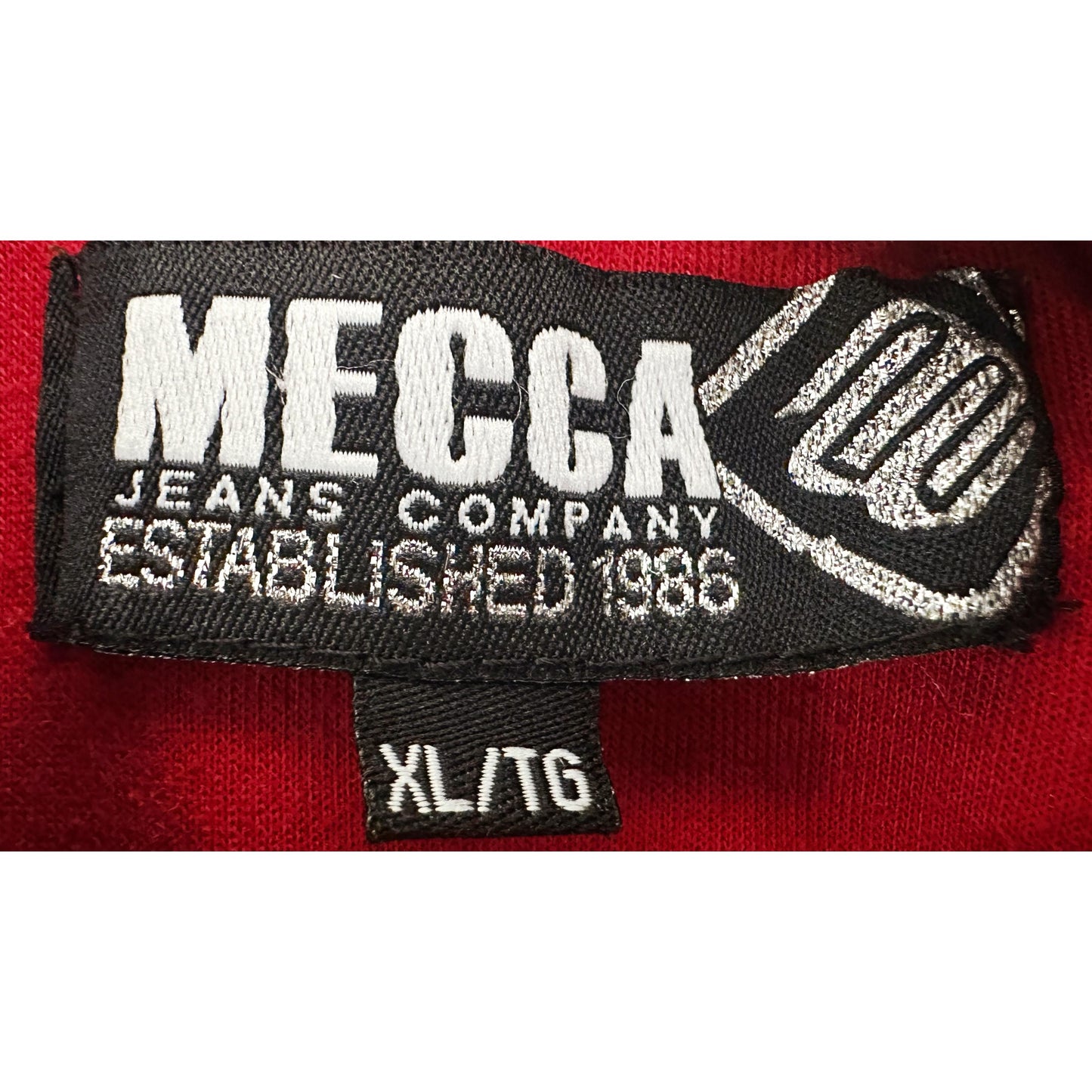MECCA WORLD FAMOUS BRAND ZIPPER SIZE-XL DRY-FIT