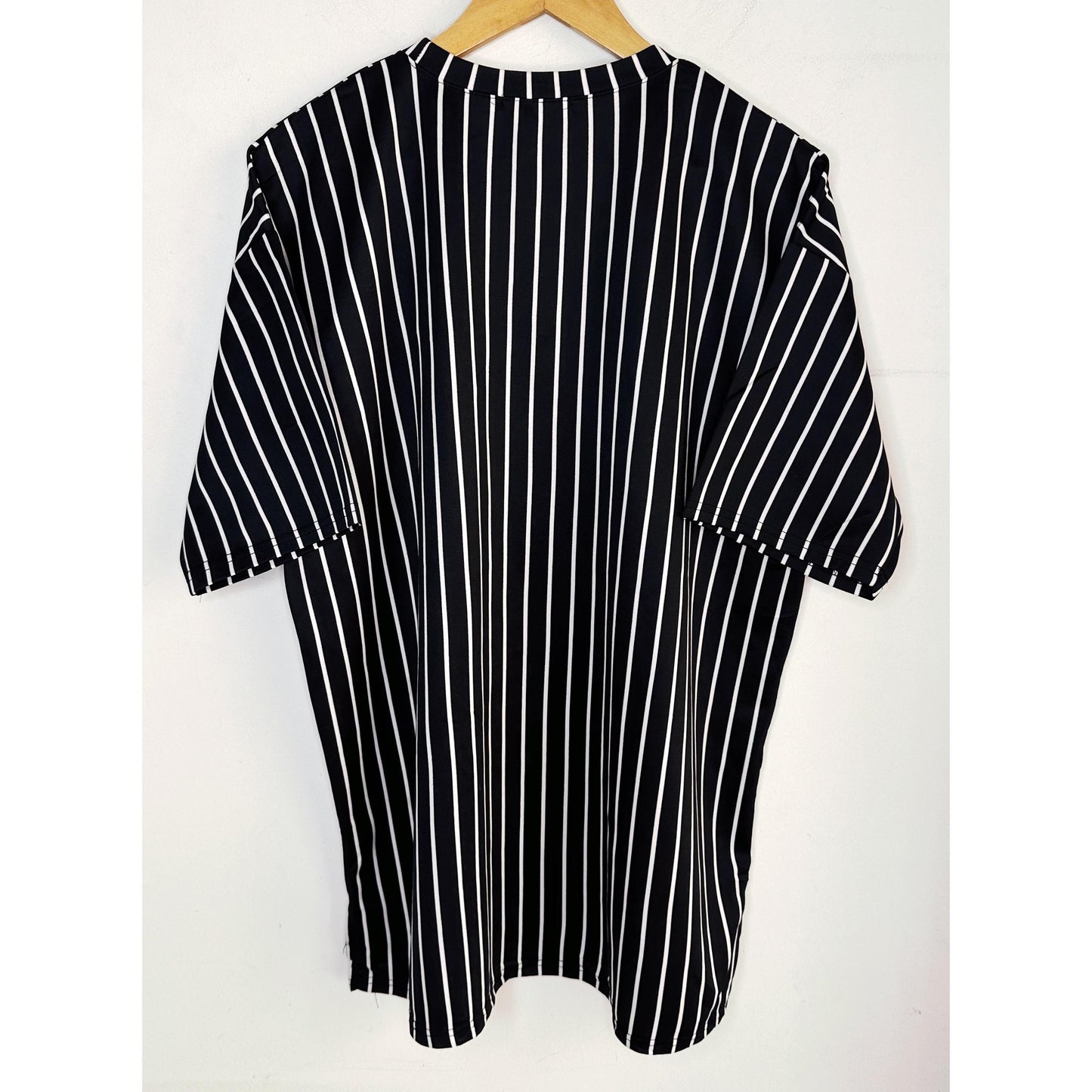 HEY YOU LIGAT SIZE-XL PREMIUM JERSEYS .