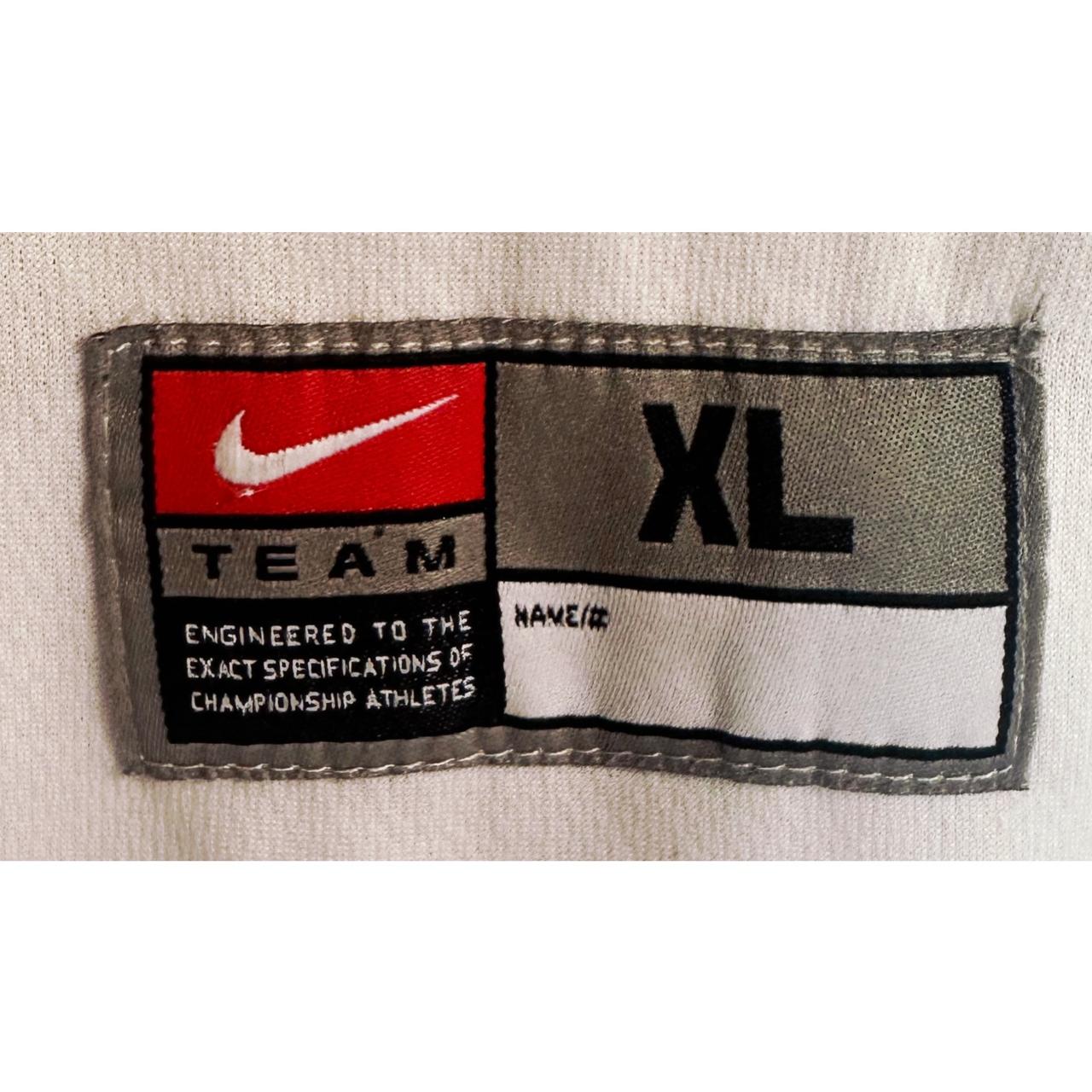 NIKE USA NO 5 SIZE-M BASKETBALL JERSEYS