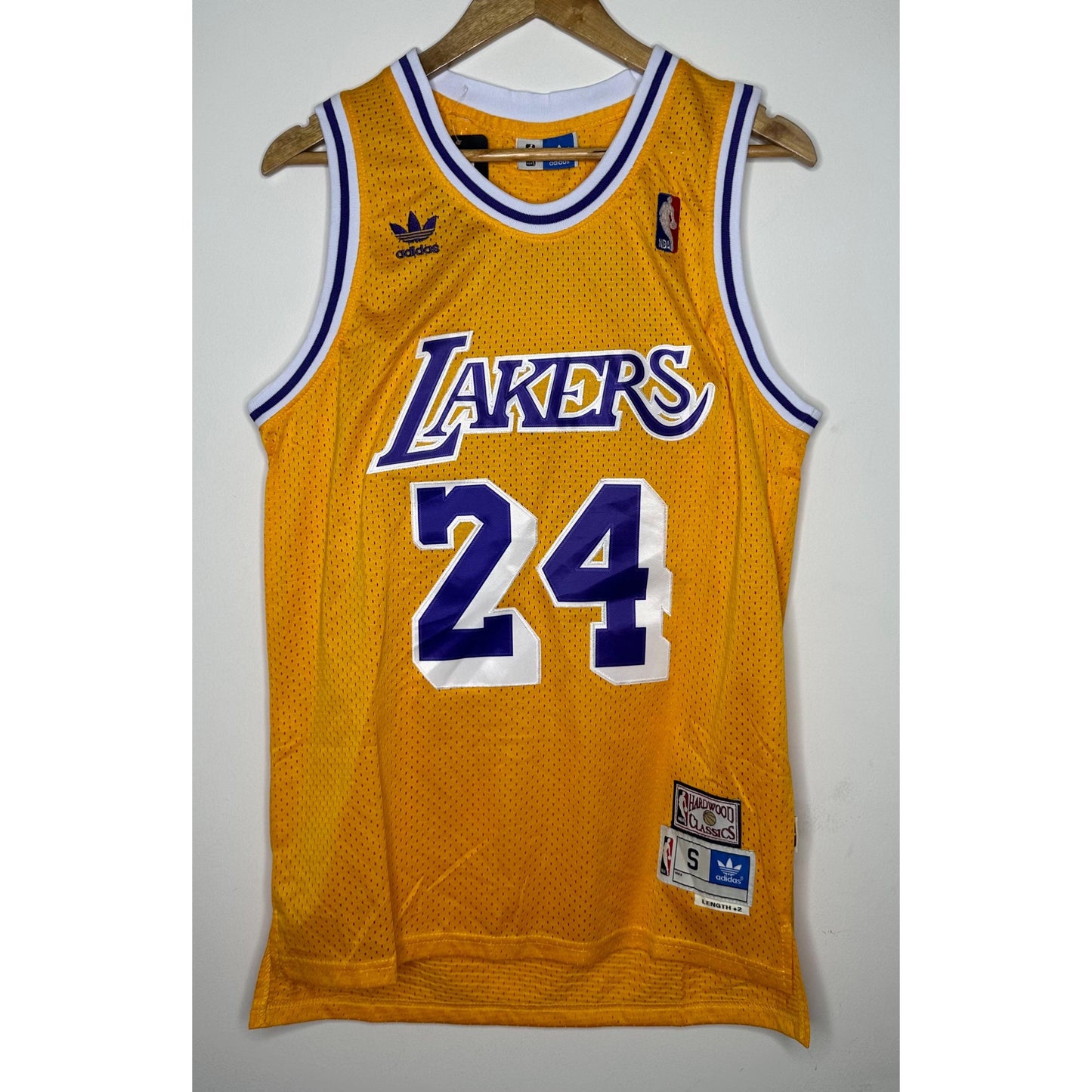 ADIDAS HARDWOOD CLASSICS LAKERS BRYANT NO 24 BASKETBALL JERSEY