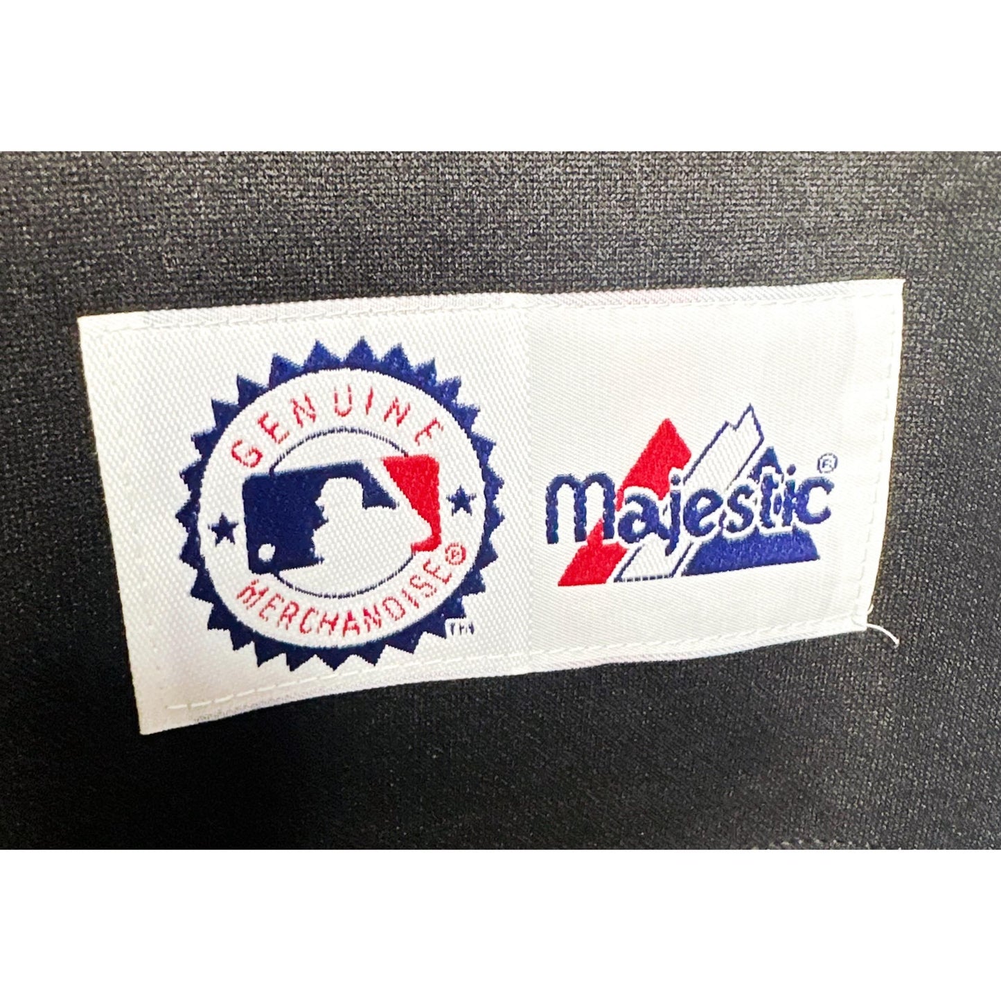 MAJESTIC GIANTS SIZE-M BASEBALL JERSEYS