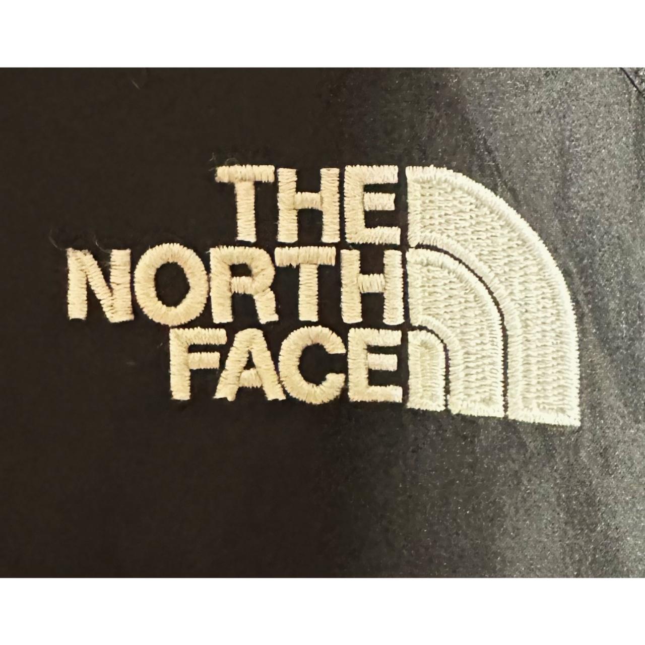 THE NORTH FACE LIGHTWEIGHT WINDBREAKER – BREATHABLE, WATER-RESISTANT JACKET FOR ACTIVE OUTDOOR WEAR SIZE XL