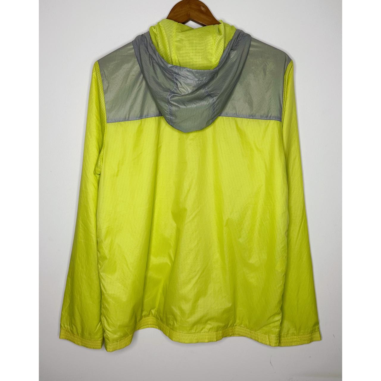 ADIDAS LIGHTWEIGHT WINDBREAKER – BREATHABLE, WATER-RESISTANT JACKET FOR ACTIVE OUTDOOR WEAR SIZE L -