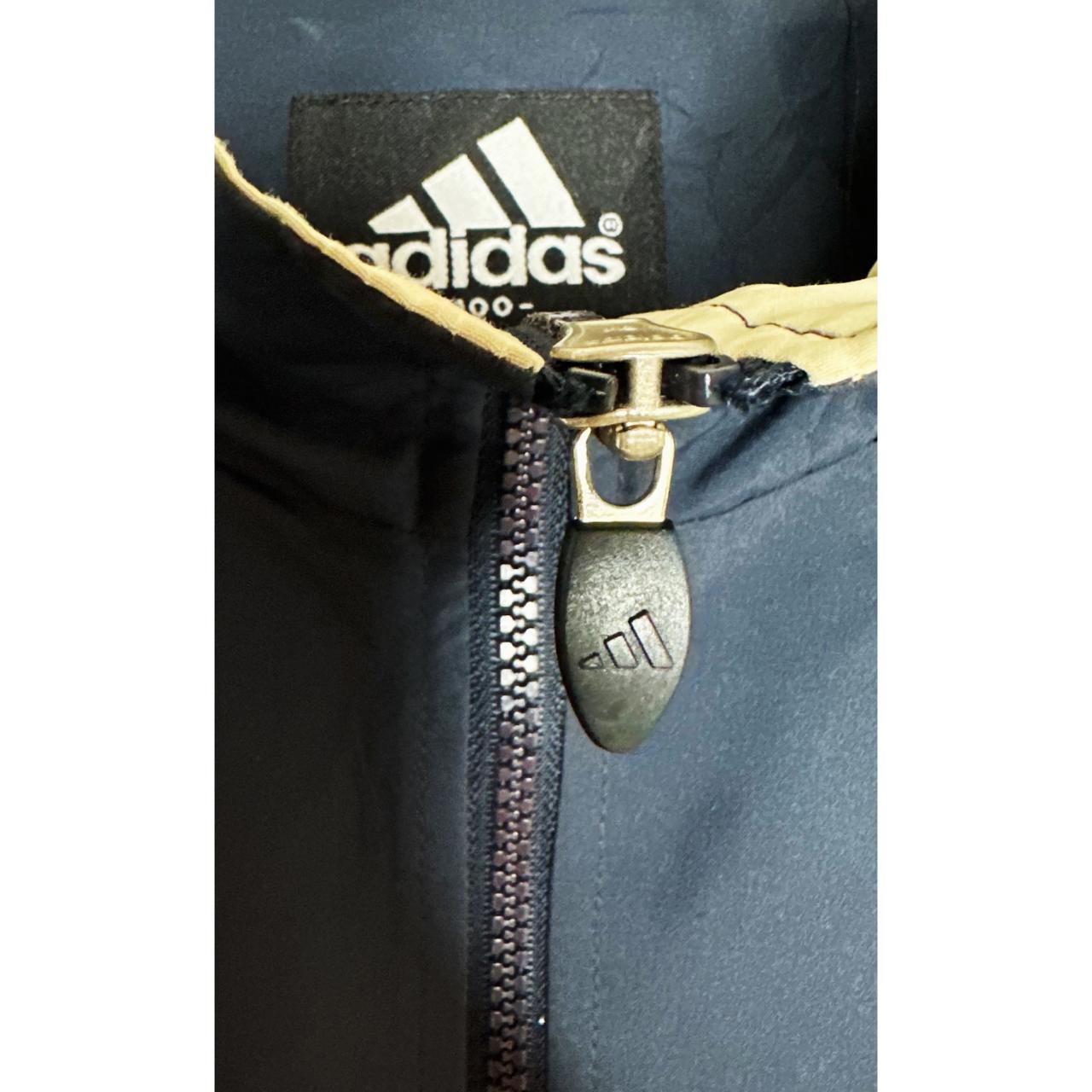 ADIDAS WINDBREAKER JACKET – LIGHTWEIGHT & WEATHER-RESISTANT SIZE XL-