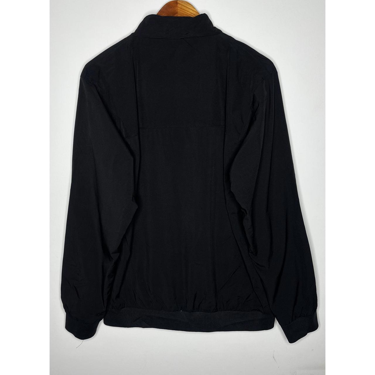 NIKE LIGHTWEIGHT WINDBREAKER – BREATHABLE, WATER-RESISTANT JACKET FOR ACTIVE OUTDOOR WEARSIZE L