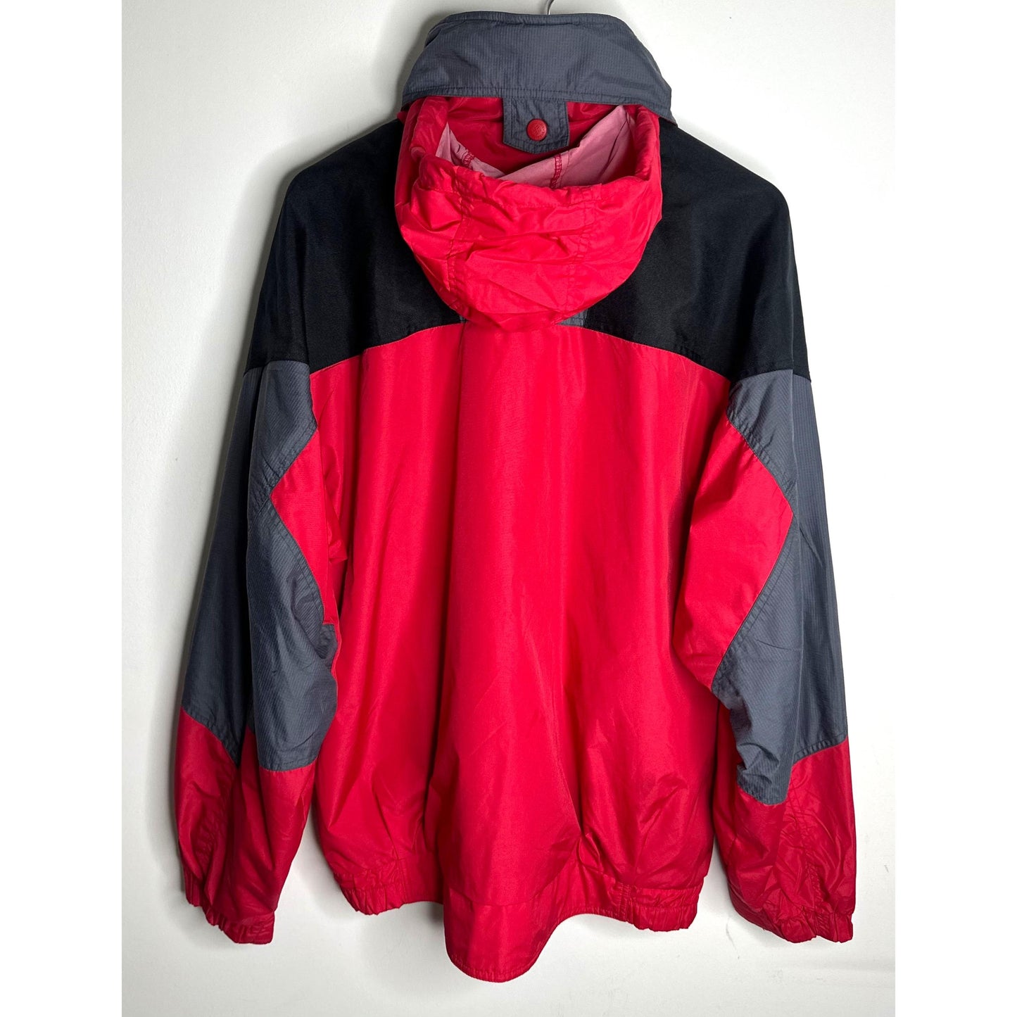 COLUMBIA WINDBREAKER JACKET – STYLISH, LIGHTWEIGHT & WATER-REPELLENT OUTERWEAR SIZE XL-