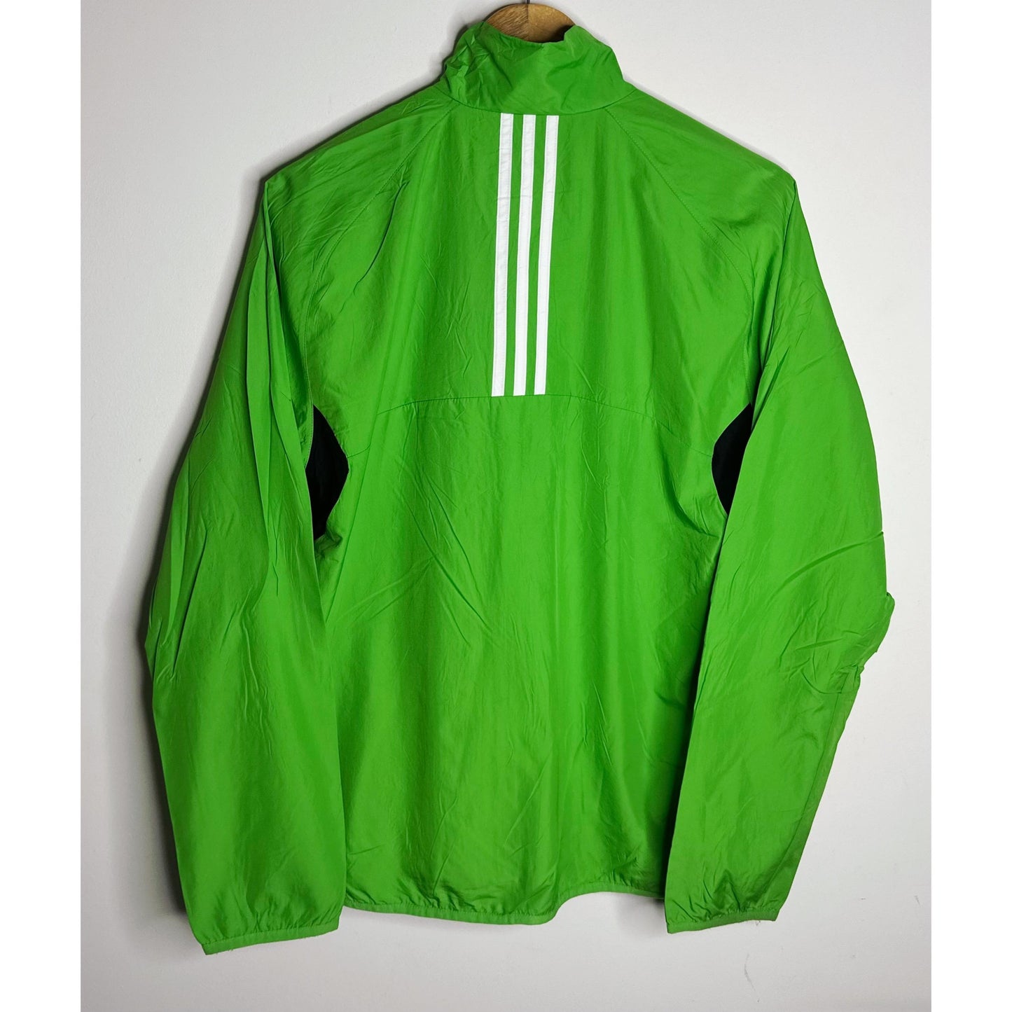 ADIDAS LIGHTWEIGHT WINDBREAKER – BREATHABLE, WATER-RESISTANT JACKET FOR ACTIVE OUTDOOR WEAR SIZE L
