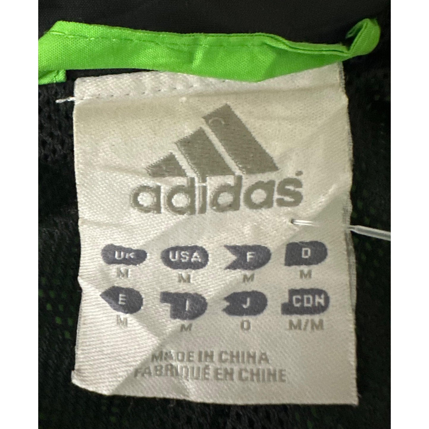 ADIDAS LIGHTWEIGHT WINDBREAKER – BREATHABLE, WATER-RESISTANT JACKET FOR ACTIVE OUTDOOR WEAR SIZE L