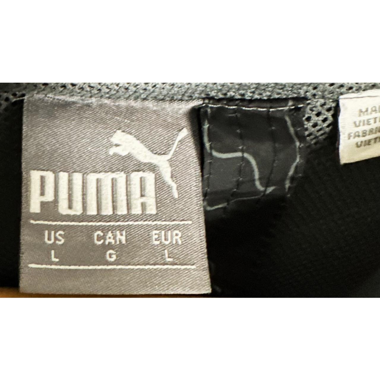 PUMA LIGHTWEIGHT WINDBREAKER – BREATHABLE, WATER-RESISTANT JACKET FOR ACTIVE OUTDOOR WEAR SIZE L