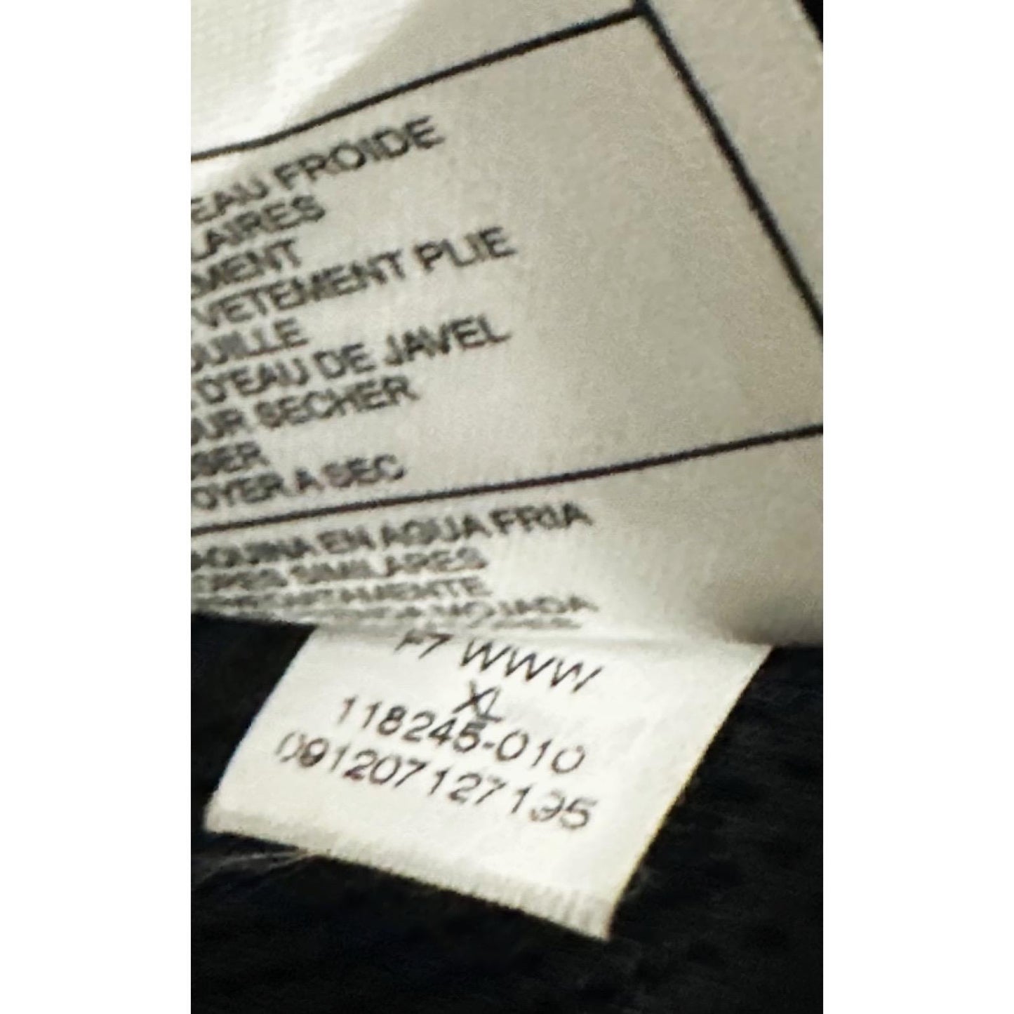 NIKE LIGHTWEIGHT WINDBREAKER – BREATHABLE, WATER-RESISTANT JACKET FOR ACTIVE OUTDOOR WEAR SIZE XL