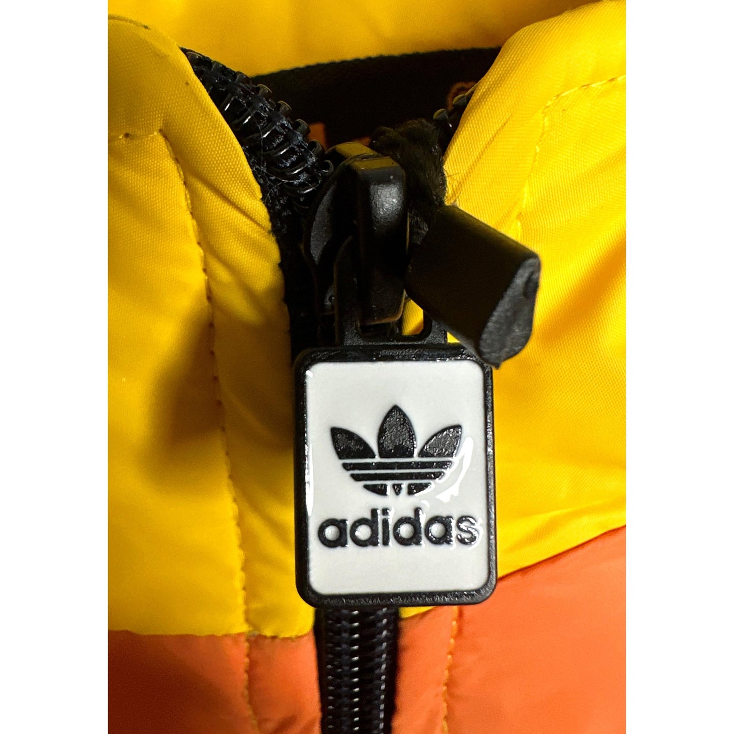 ADIDAS ORIGINALS BB LIGHTWEIGHT WINDBREAKER – BREATHABLE, WATER-RESISTANT JACKET FOR ACTIVE OUTDOOR WEAR JACKET