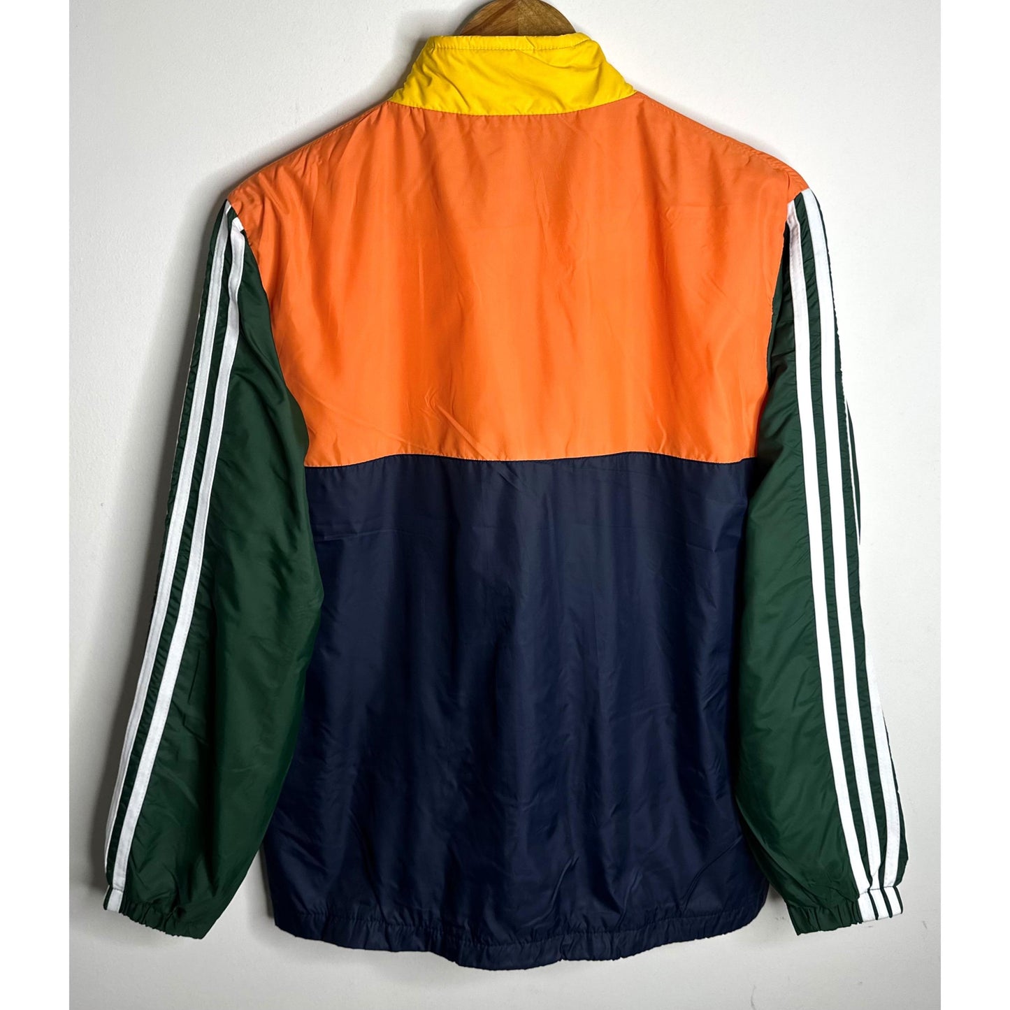 ADIDAS ORIGINALS BB LIGHTWEIGHT WINDBREAKER – BREATHABLE, WATER-RESISTANT JACKET FOR ACTIVE OUTDOOR WEAR JACKET