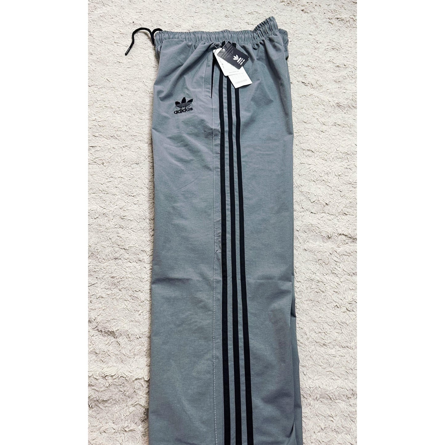 ADIDAS GREY TRACK PANTS FOR MEN – CLASSIC THREE STRIPES SPORTSWEAR TRACK