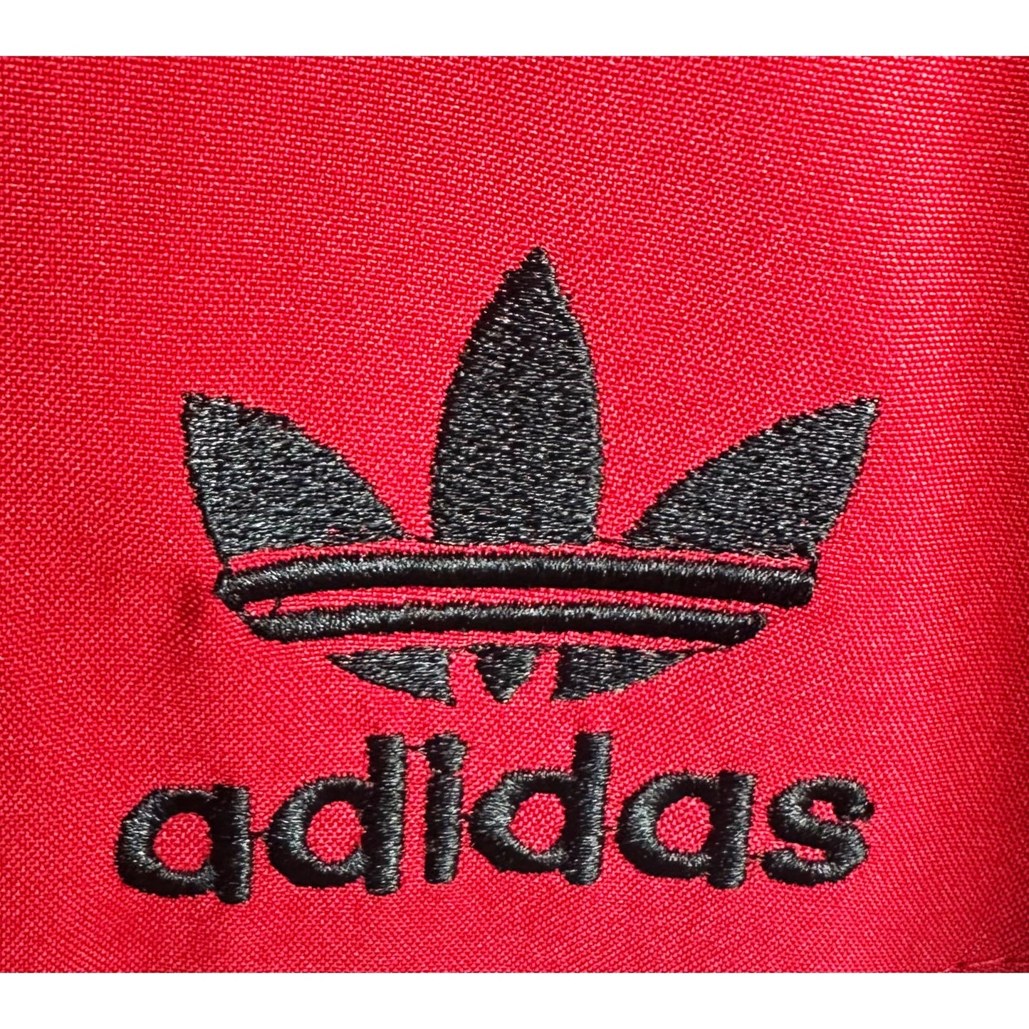ADIDAS ORIGINALS RED BLACK WHITE WINDBREAKER JACKET FULL ZIP ( Waterproof)