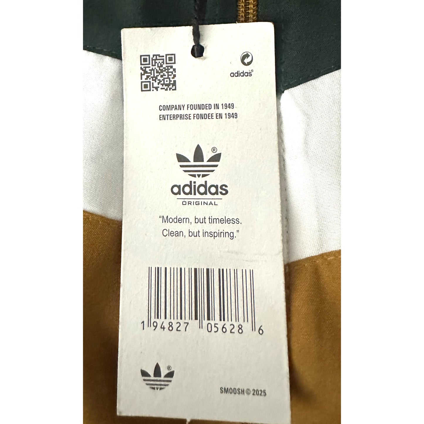 Adidas Luxe Heritage Windbreaker – Water-Repellent Black, White & Beige Edition