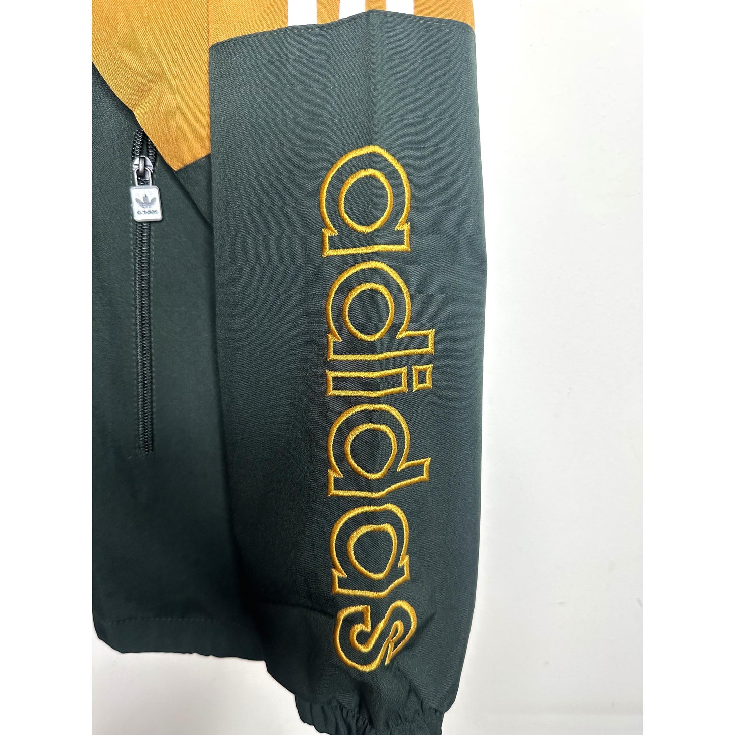 Adidas Originals Water-Resistant Hooded Jacket – Beige, White & Black | Embroidered Logo