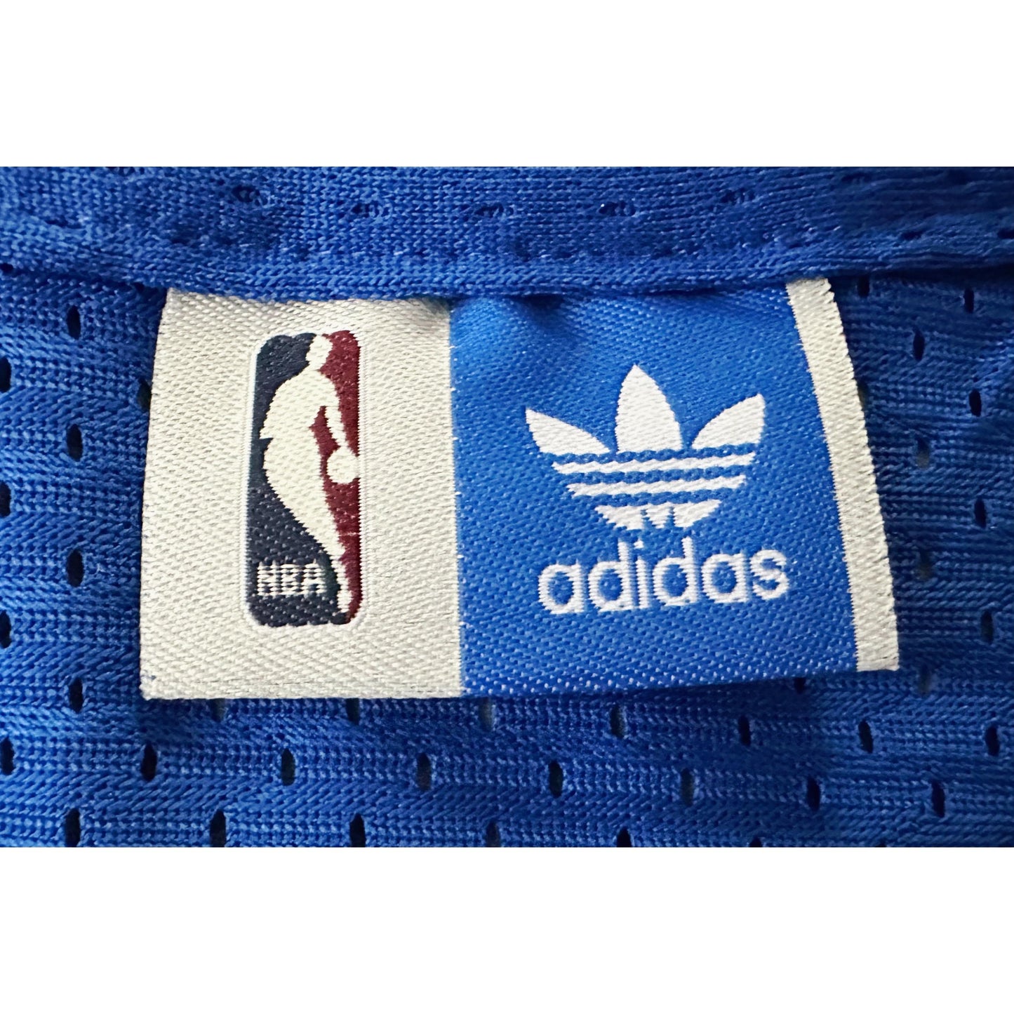 ADIDAS NBA CAVS JAMES NO 23 PREMIUM BASKETBALL JERSEY